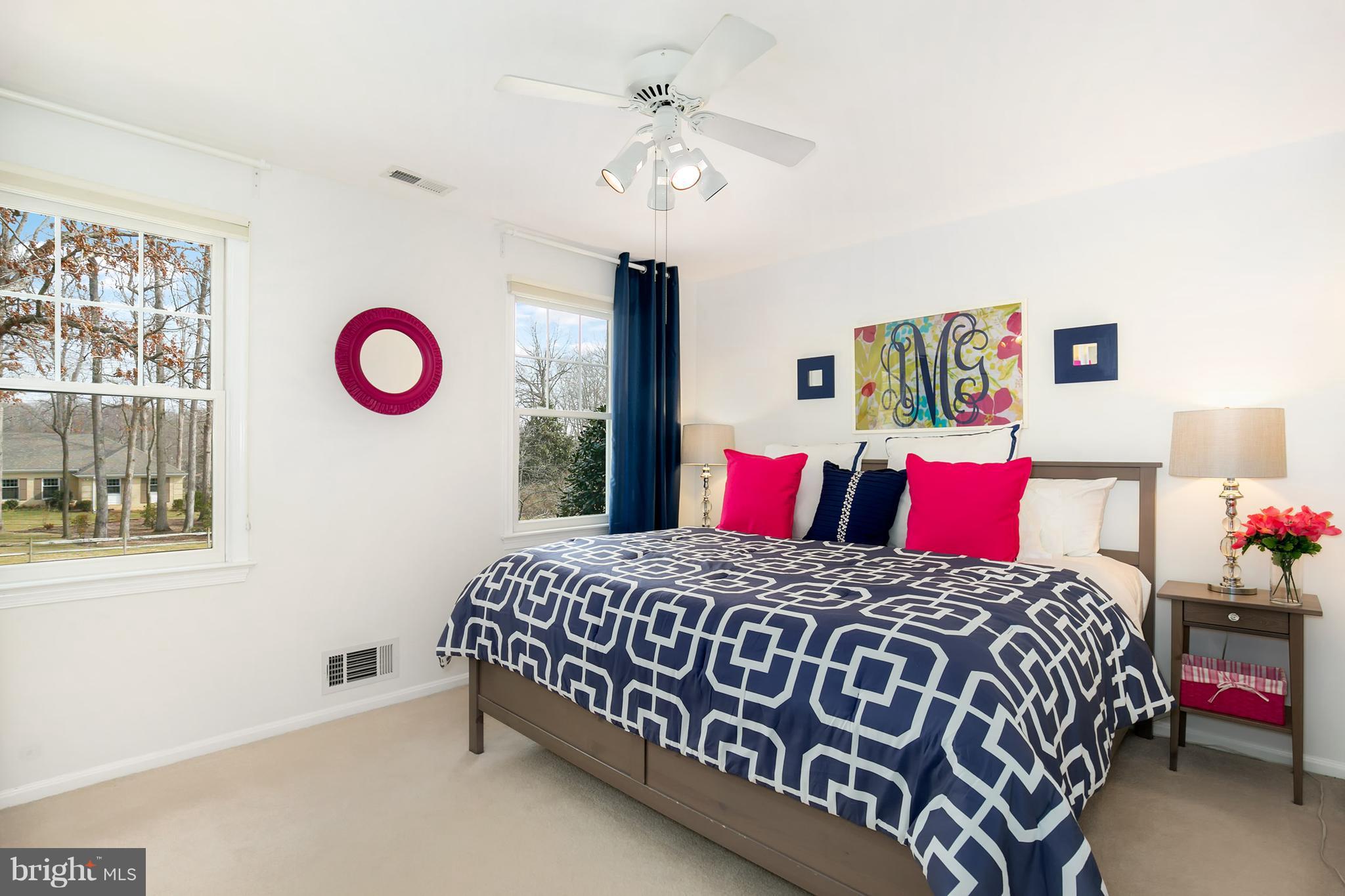 LAURELWOOD - Residential