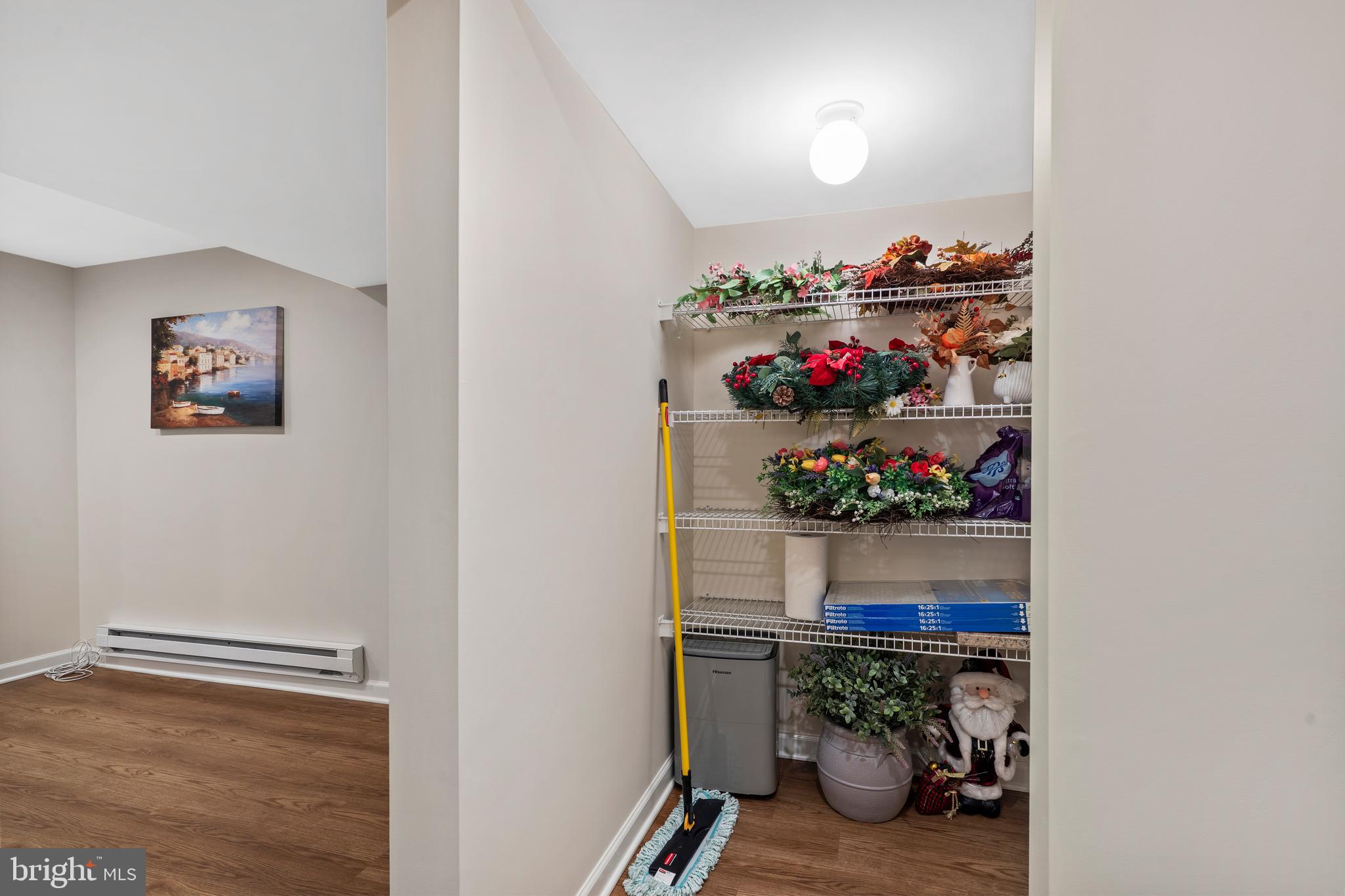 WARRINGTON OAKS - Residential