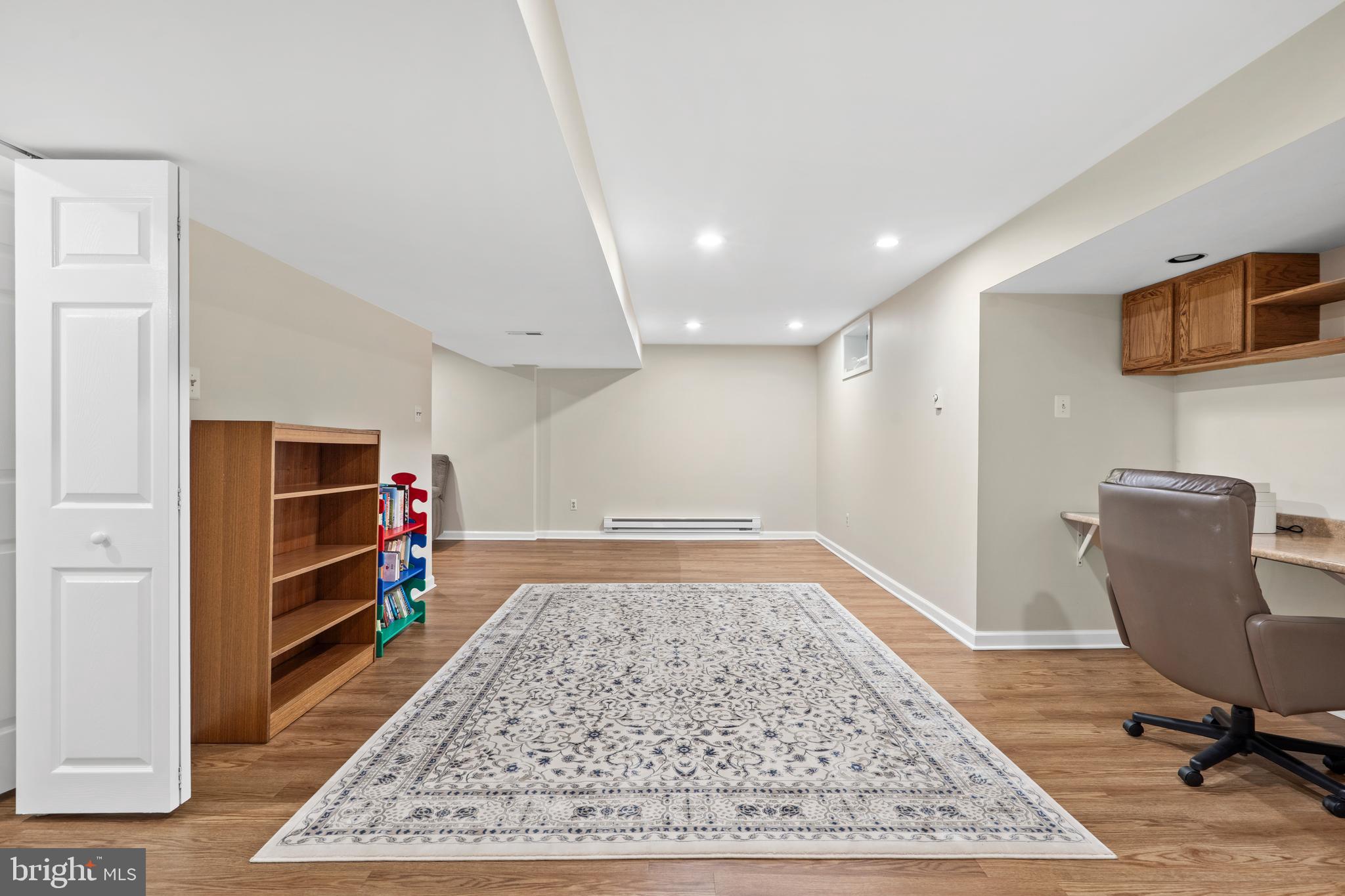 WARRINGTON OAKS - Residential