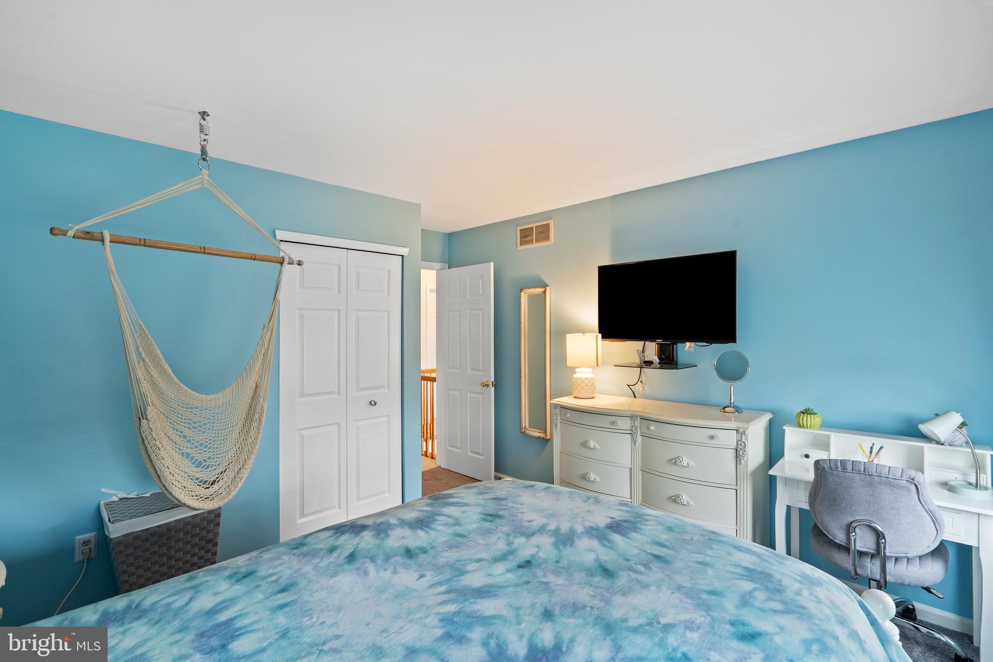 WARRINGTON OAKS - Residential