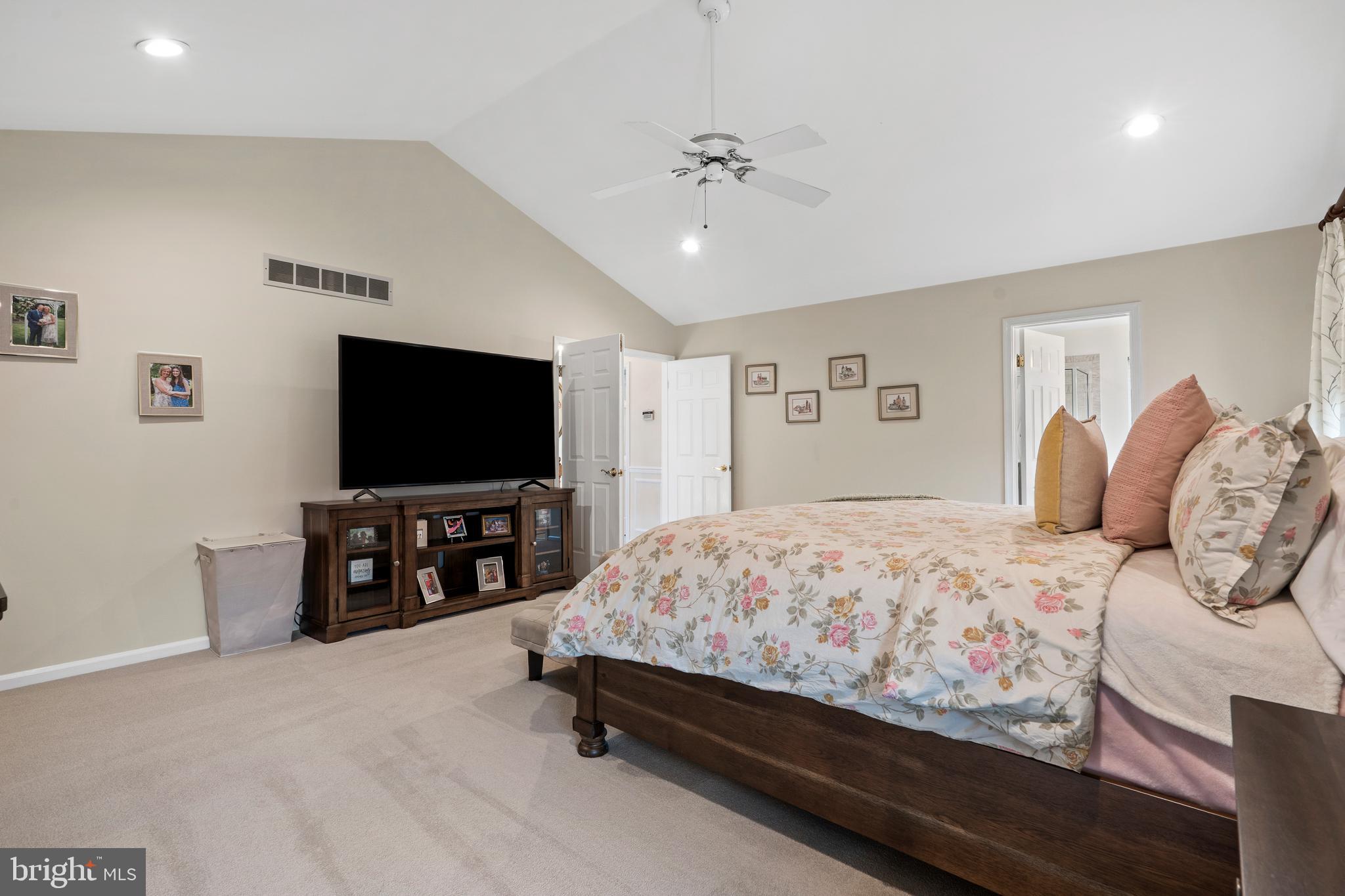 WARRINGTON OAKS - Residential