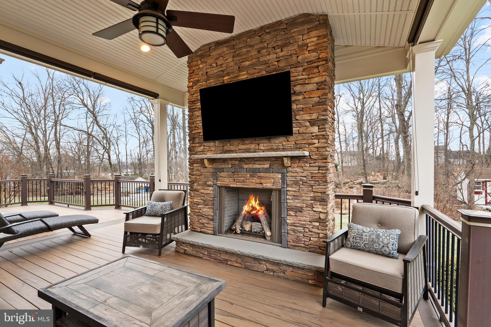 WARRINGTON OAKS - Residential