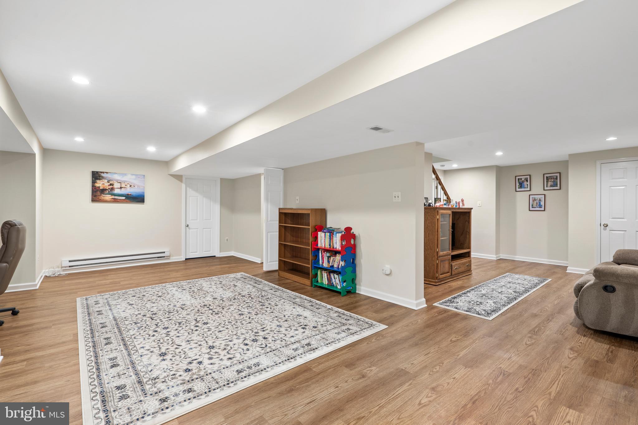 WARRINGTON OAKS - Residential