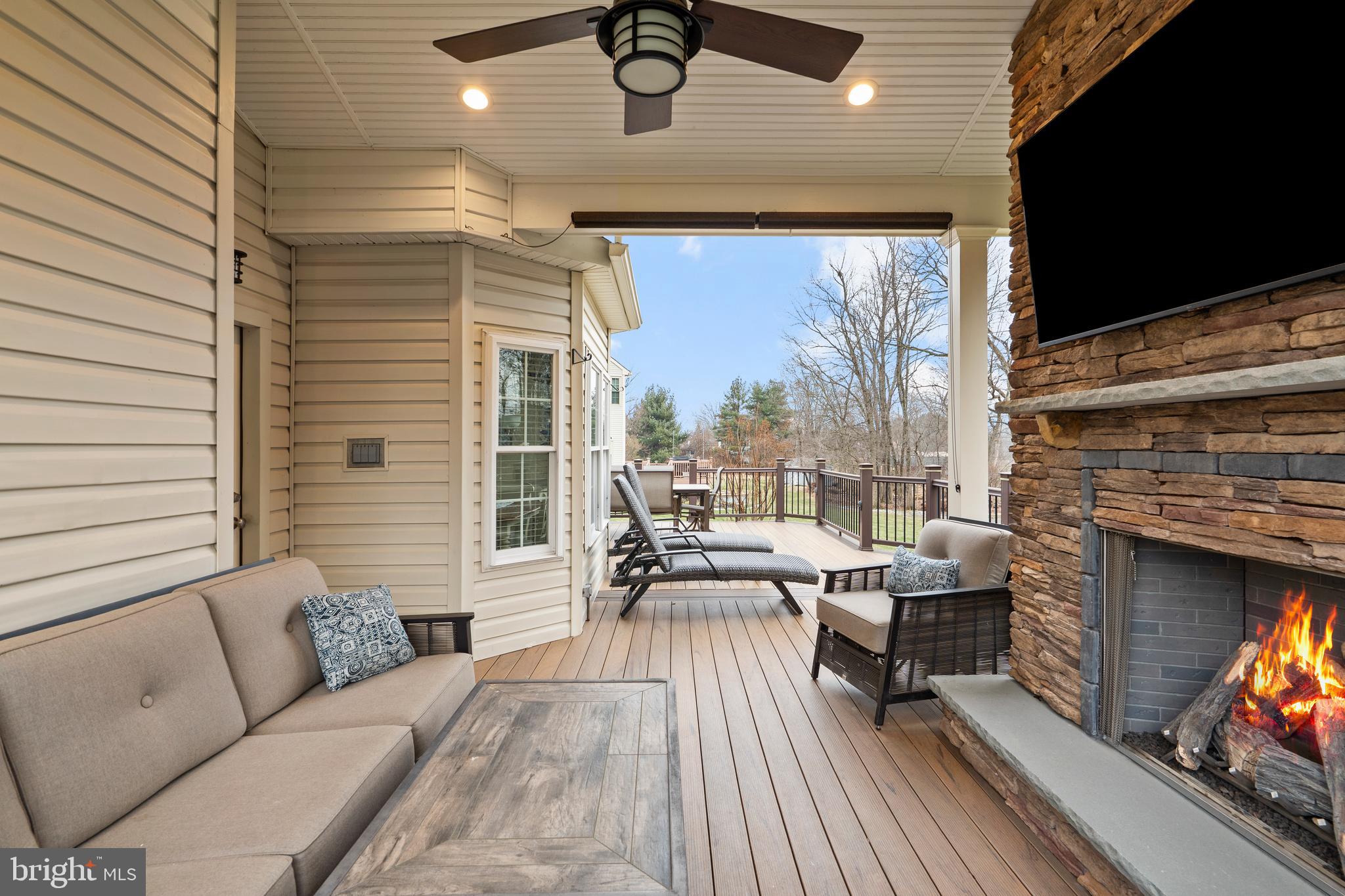 WARRINGTON OAKS - Residential