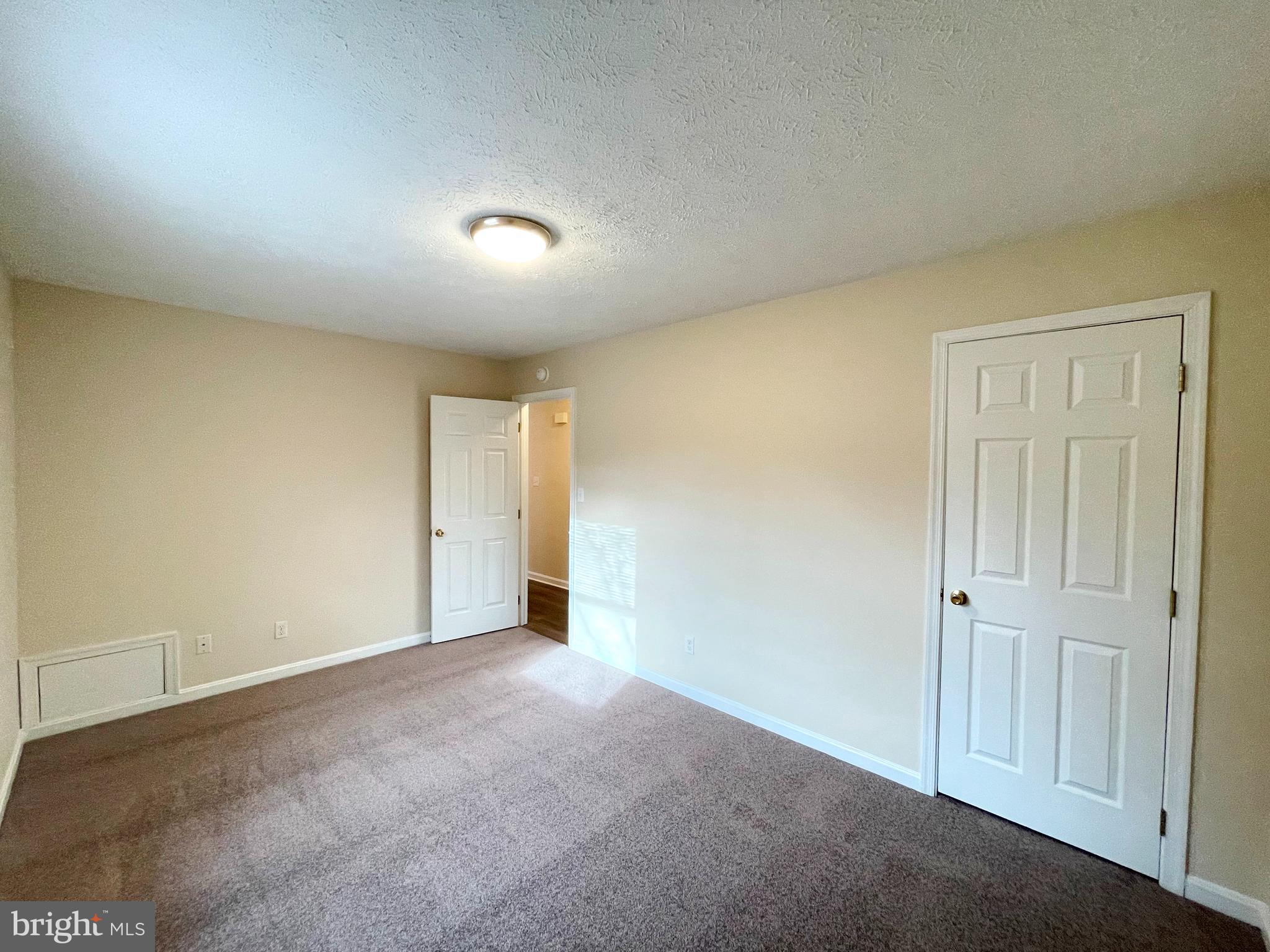 GREENBRIER - Residential Lease