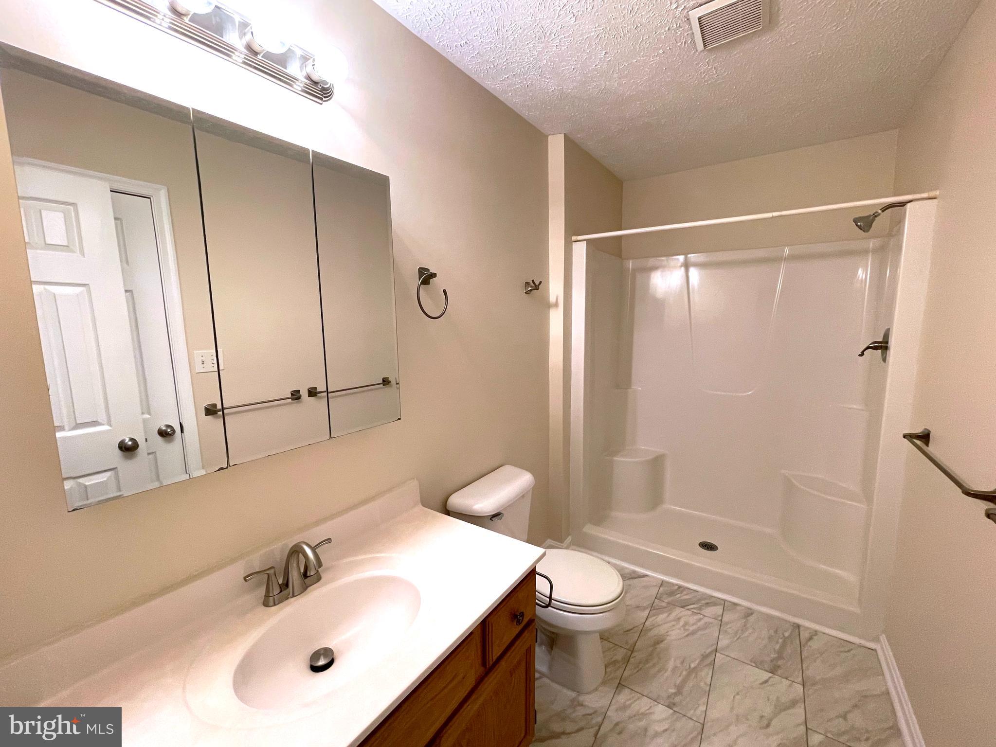 GREENBRIER - Residential Lease