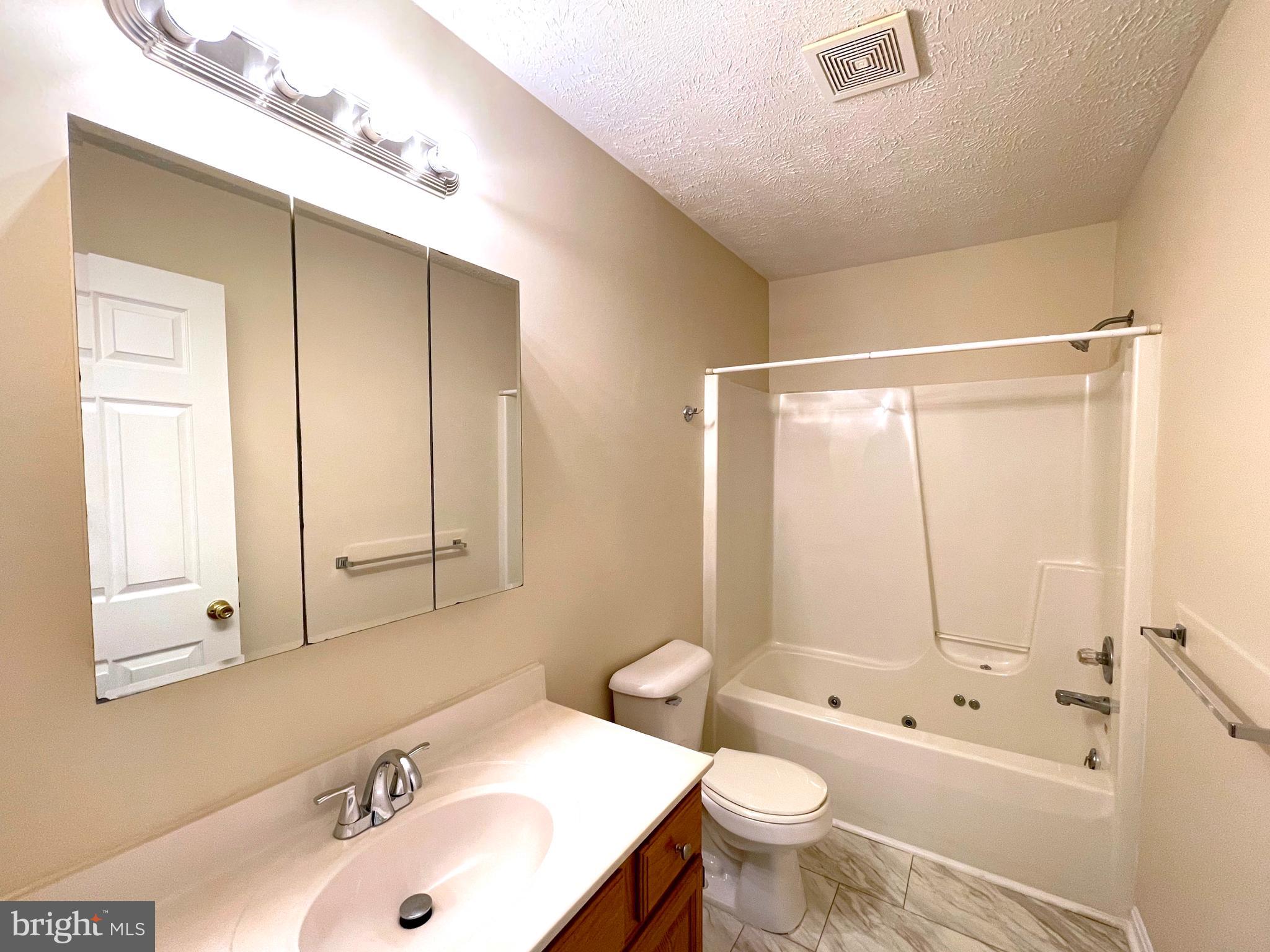 GREENBRIER - Residential Lease