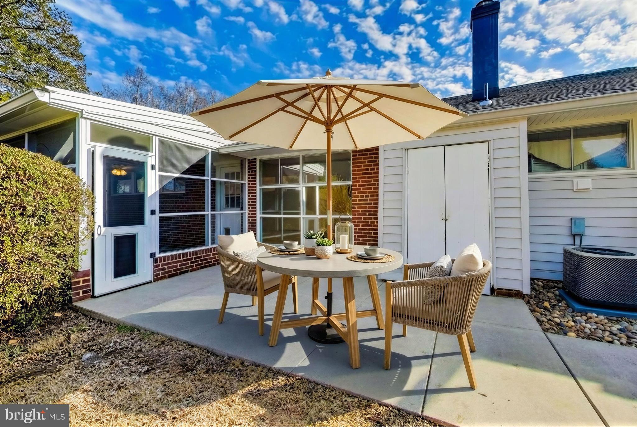 NORTH SPRINGFIELD - Residential