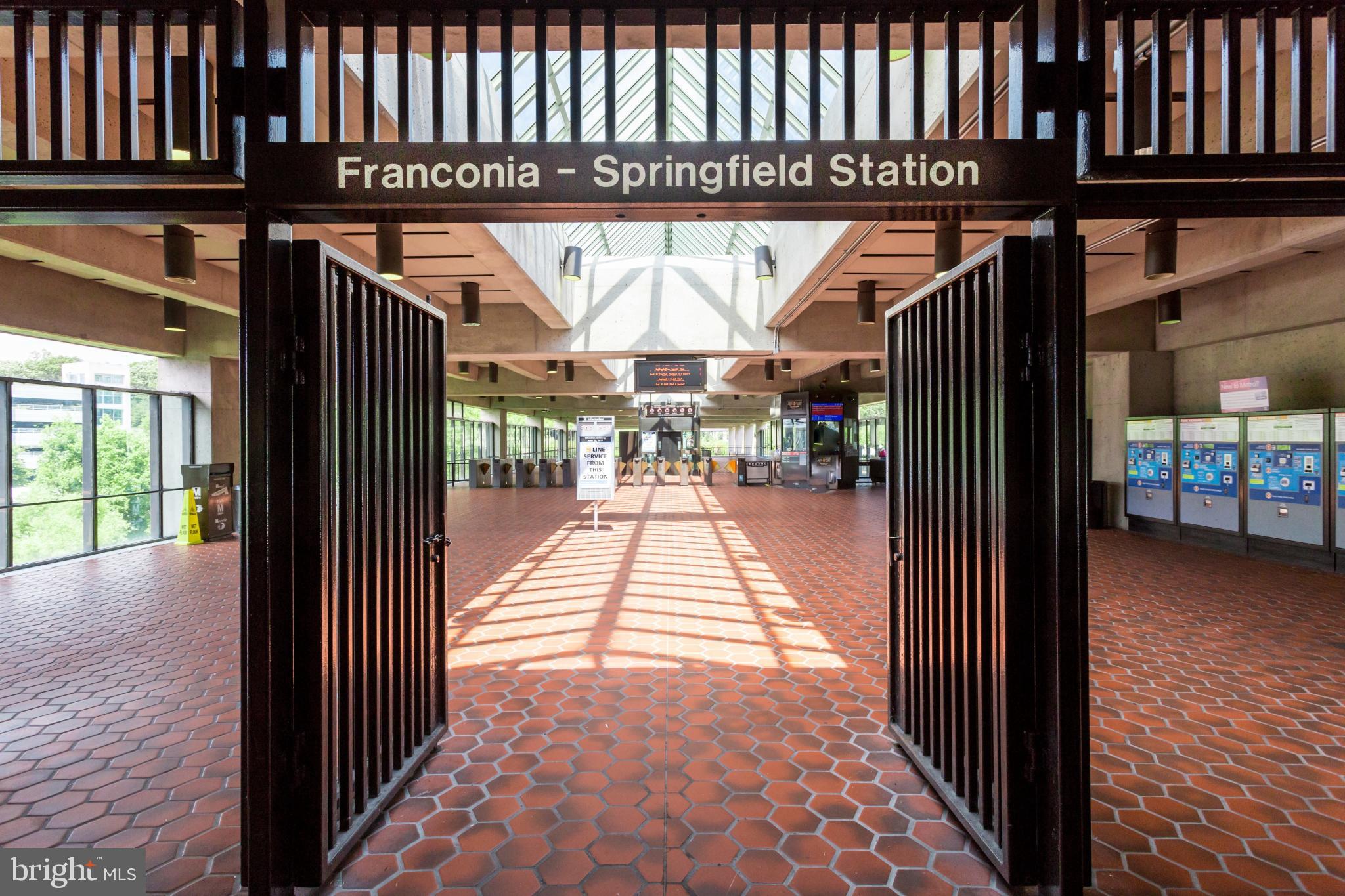 NORTH SPRINGFIELD - Residential