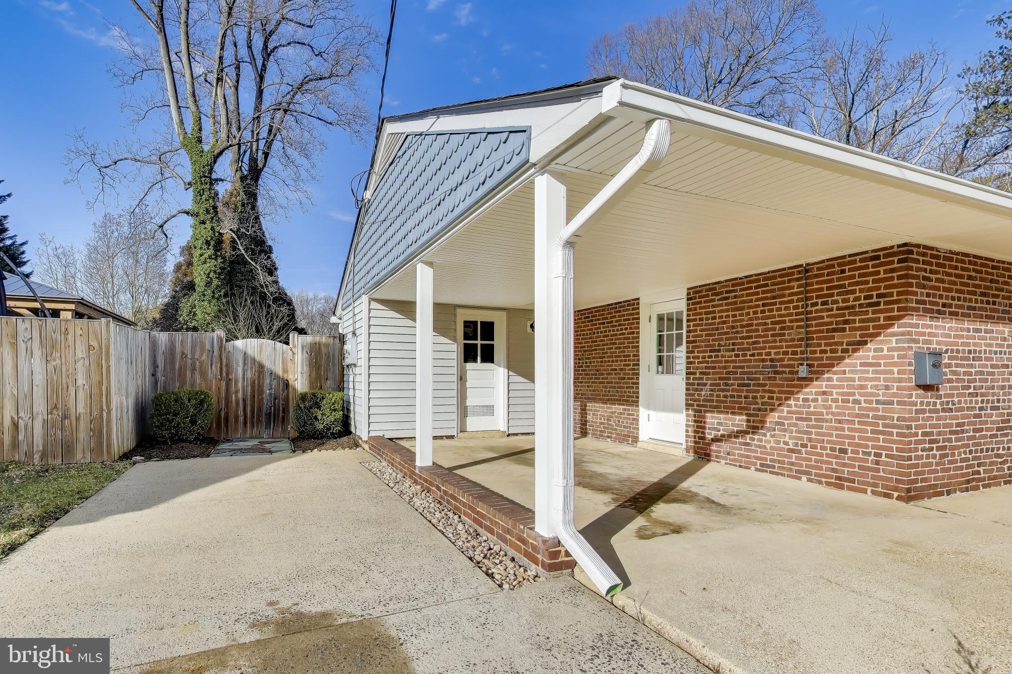 NORTH SPRINGFIELD - Residential