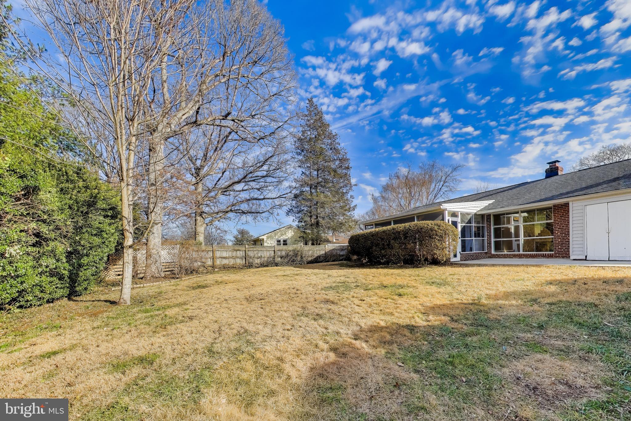 NORTH SPRINGFIELD - Residential