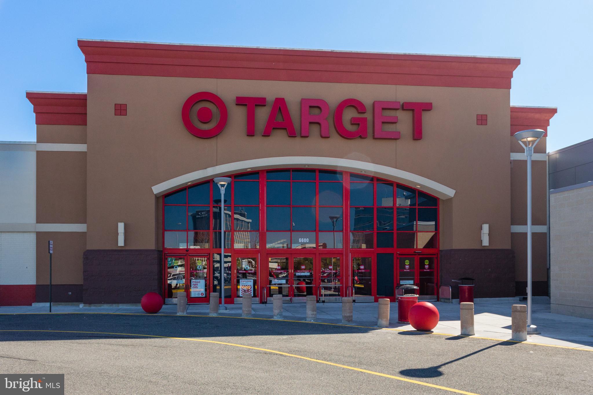 NORTH SPRINGFIELD - Residential