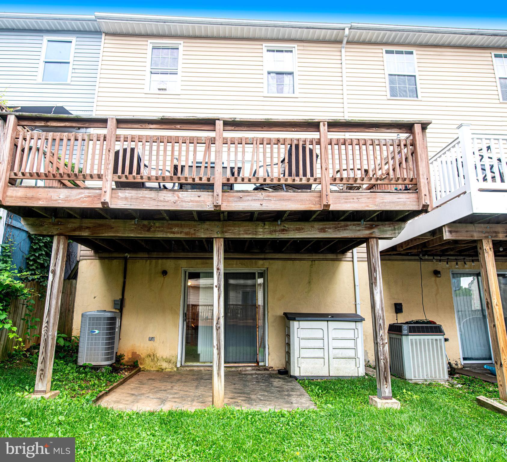 OAKHURST - Residential