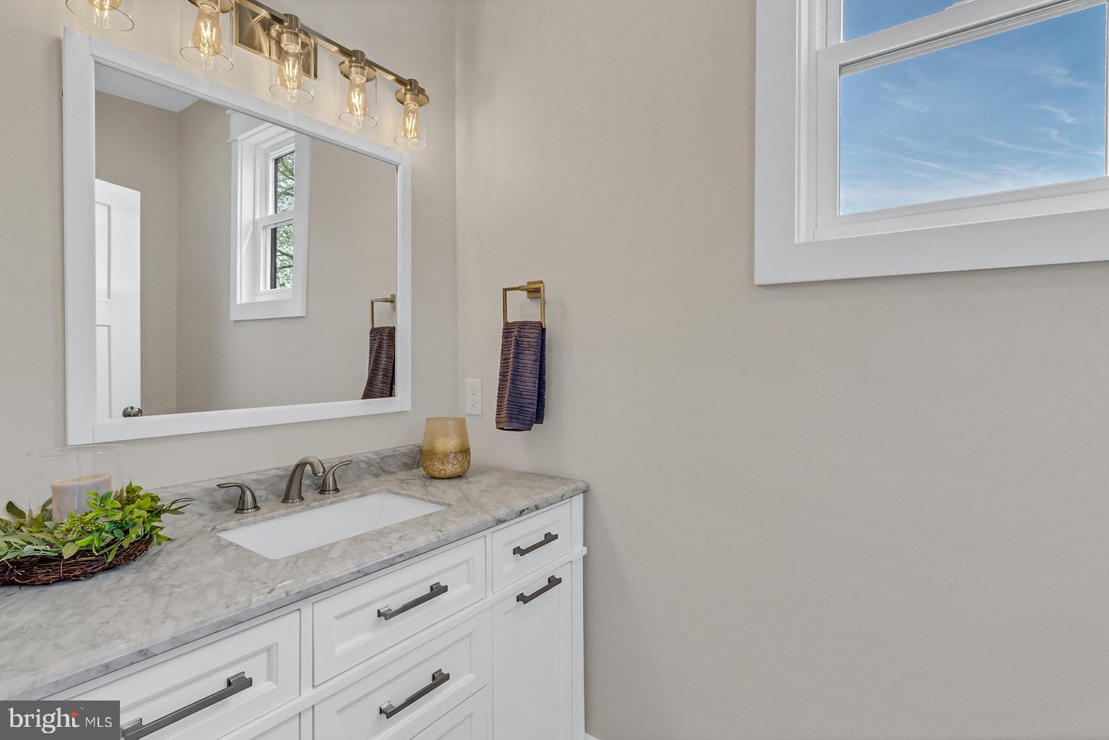 REEDVILLE - Residential