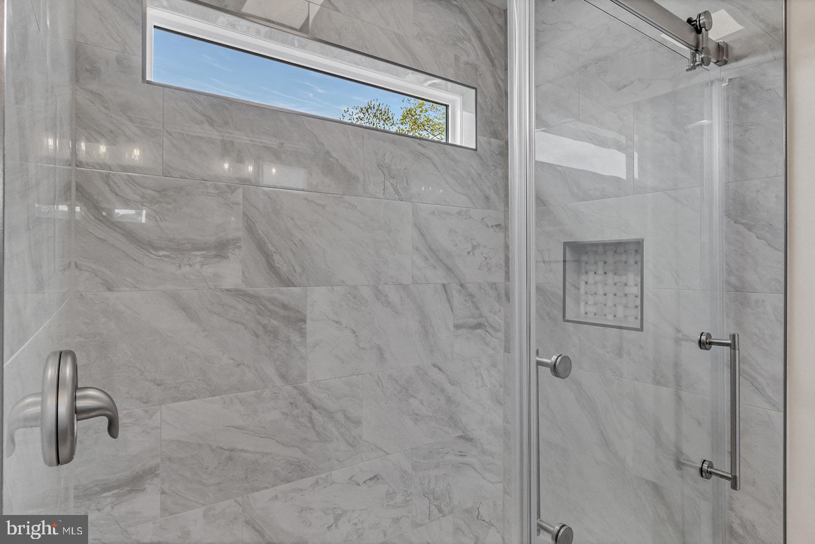 REEDVILLE - Residential