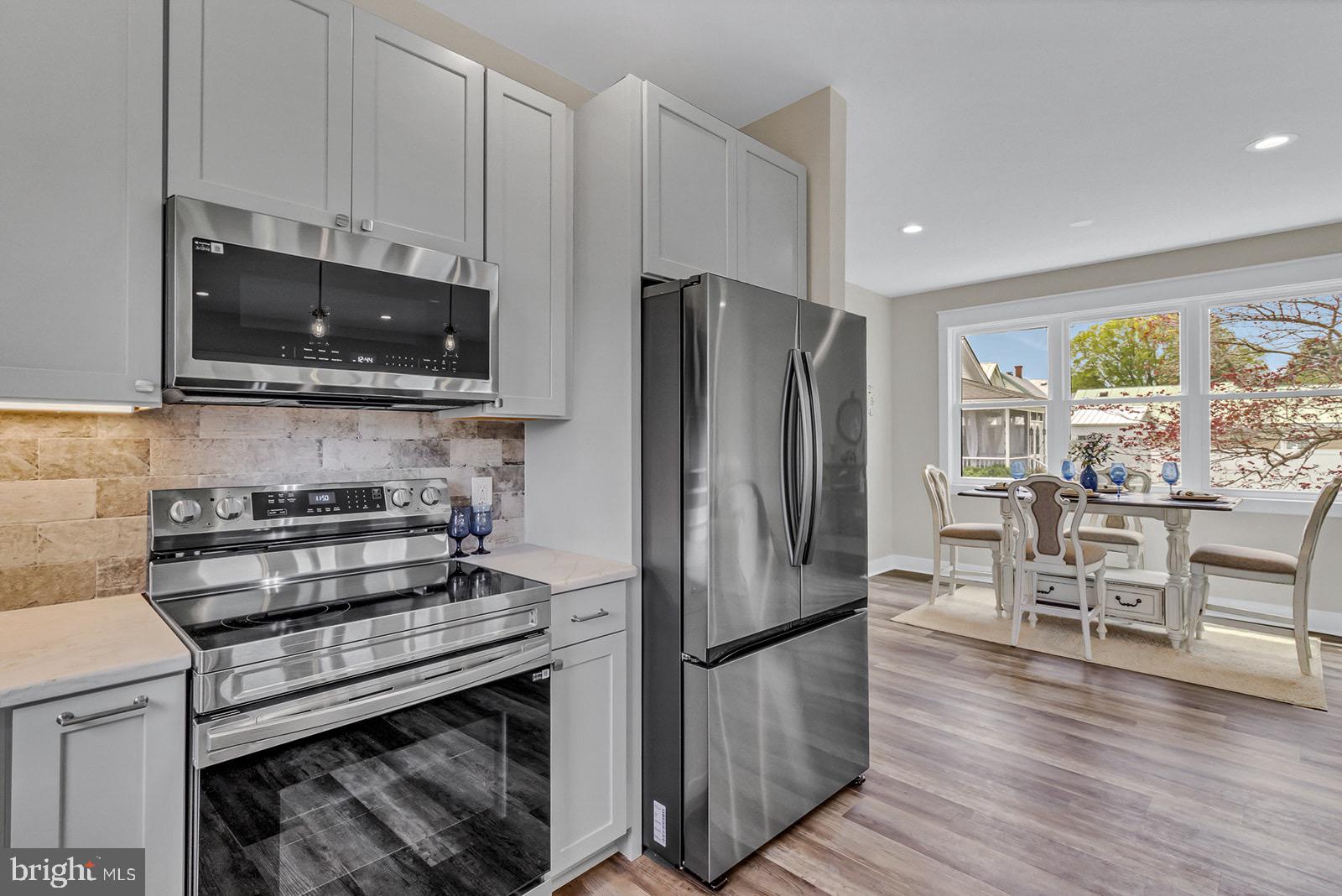 REEDVILLE - Residential