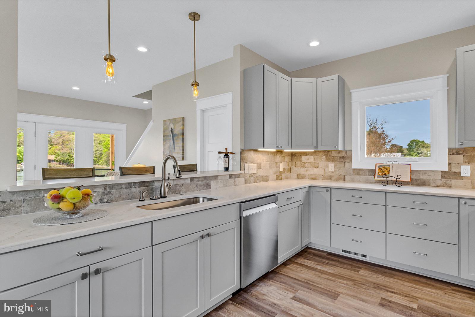 REEDVILLE - Residential