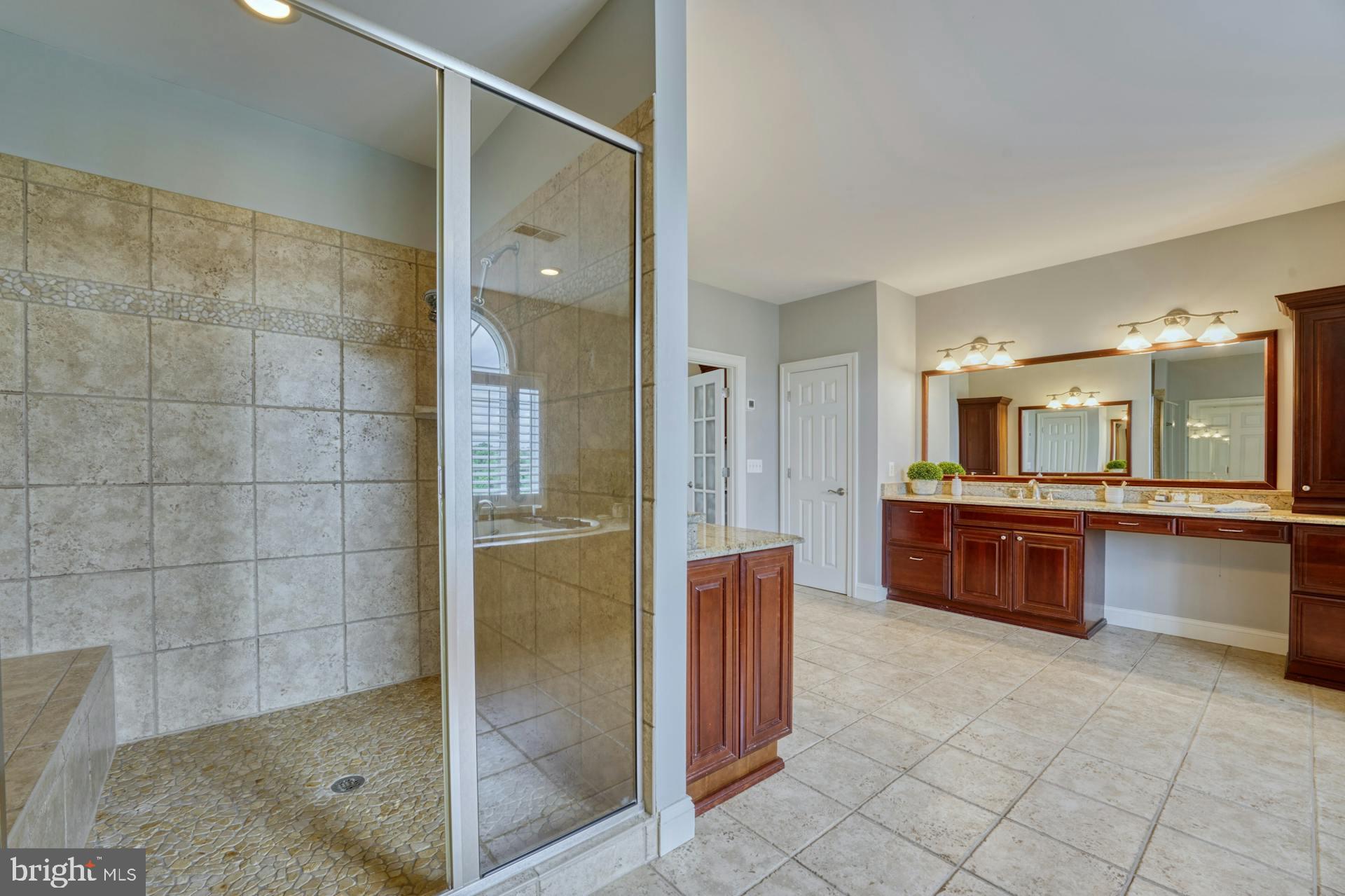 BEACON HILL - Residential