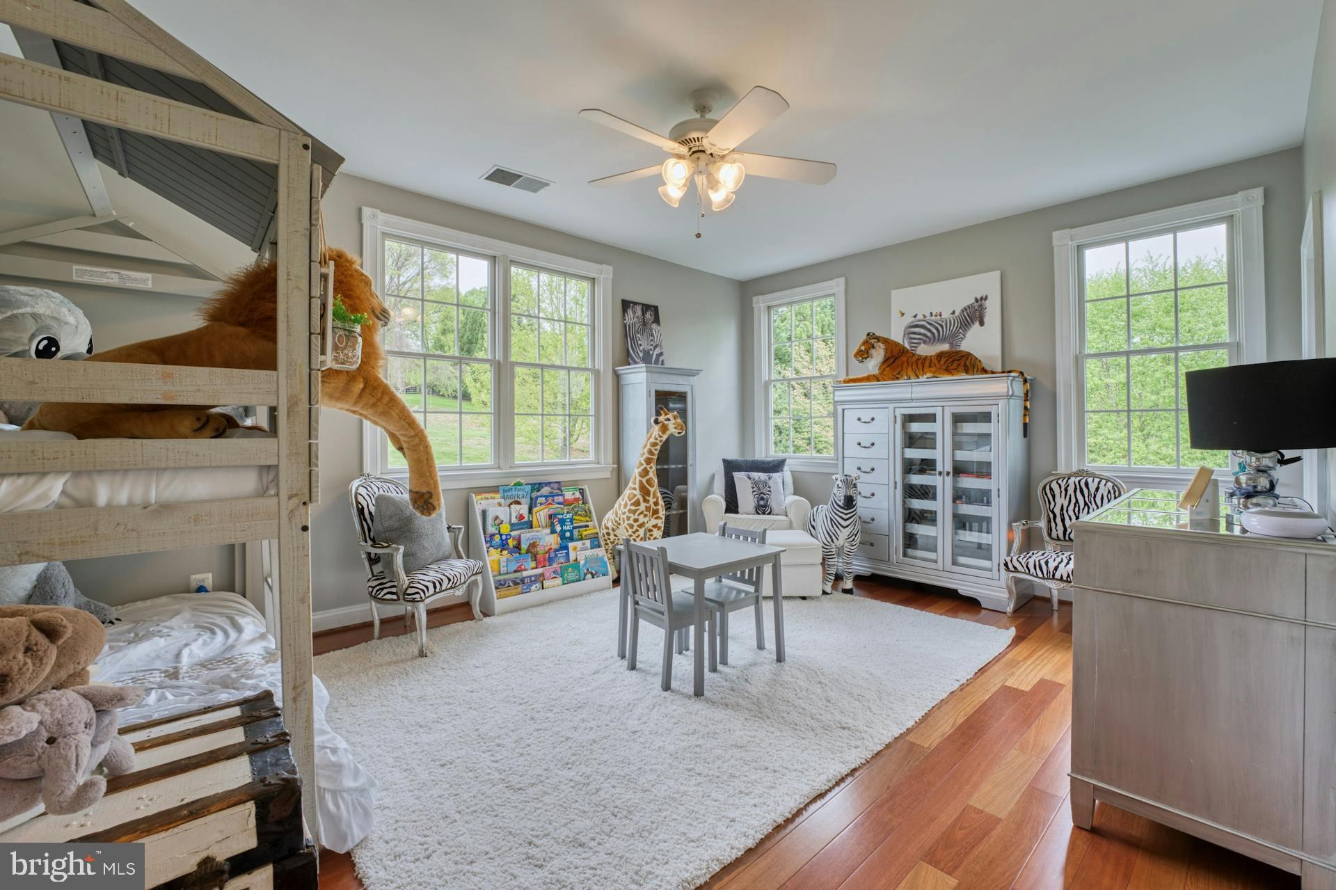 BEACON HILL - Residential