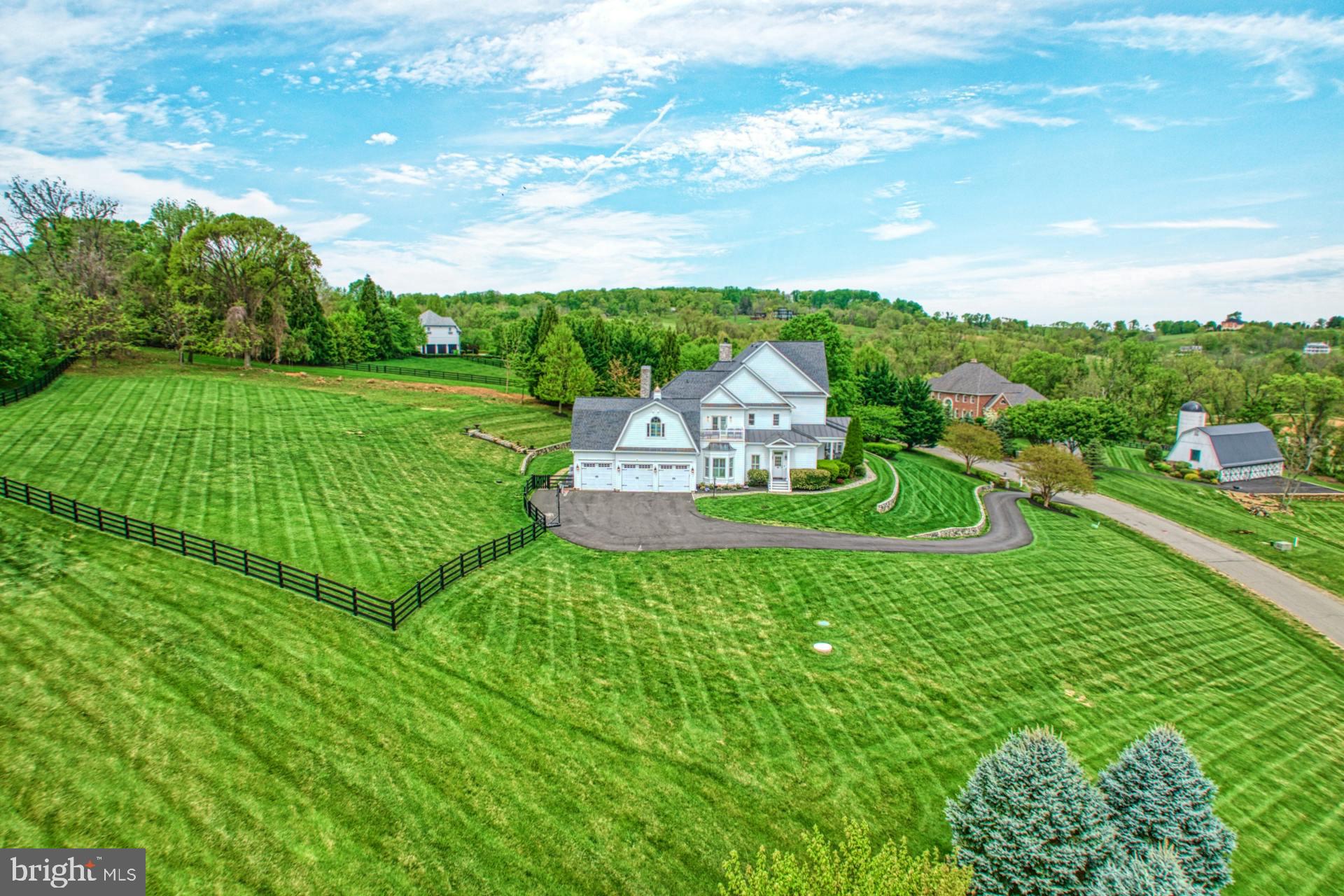 BEACON HILL - Residential