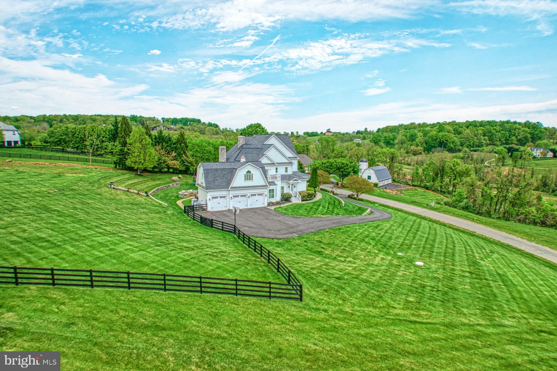 BEACON HILL - Residential