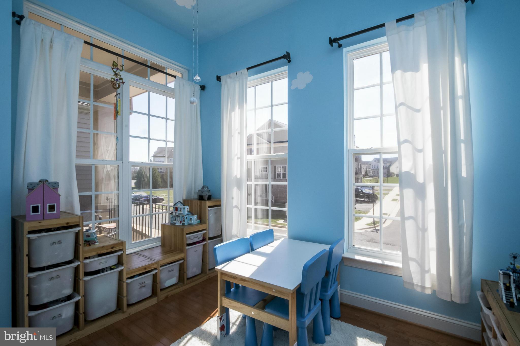 BROADLANDS SOUTH - Residential