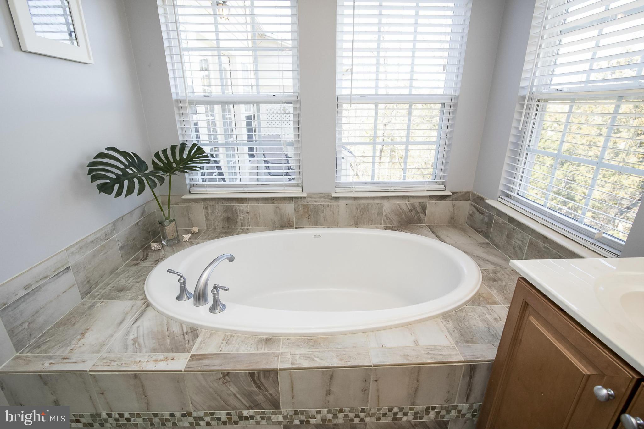 BROADLANDS SOUTH - Residential