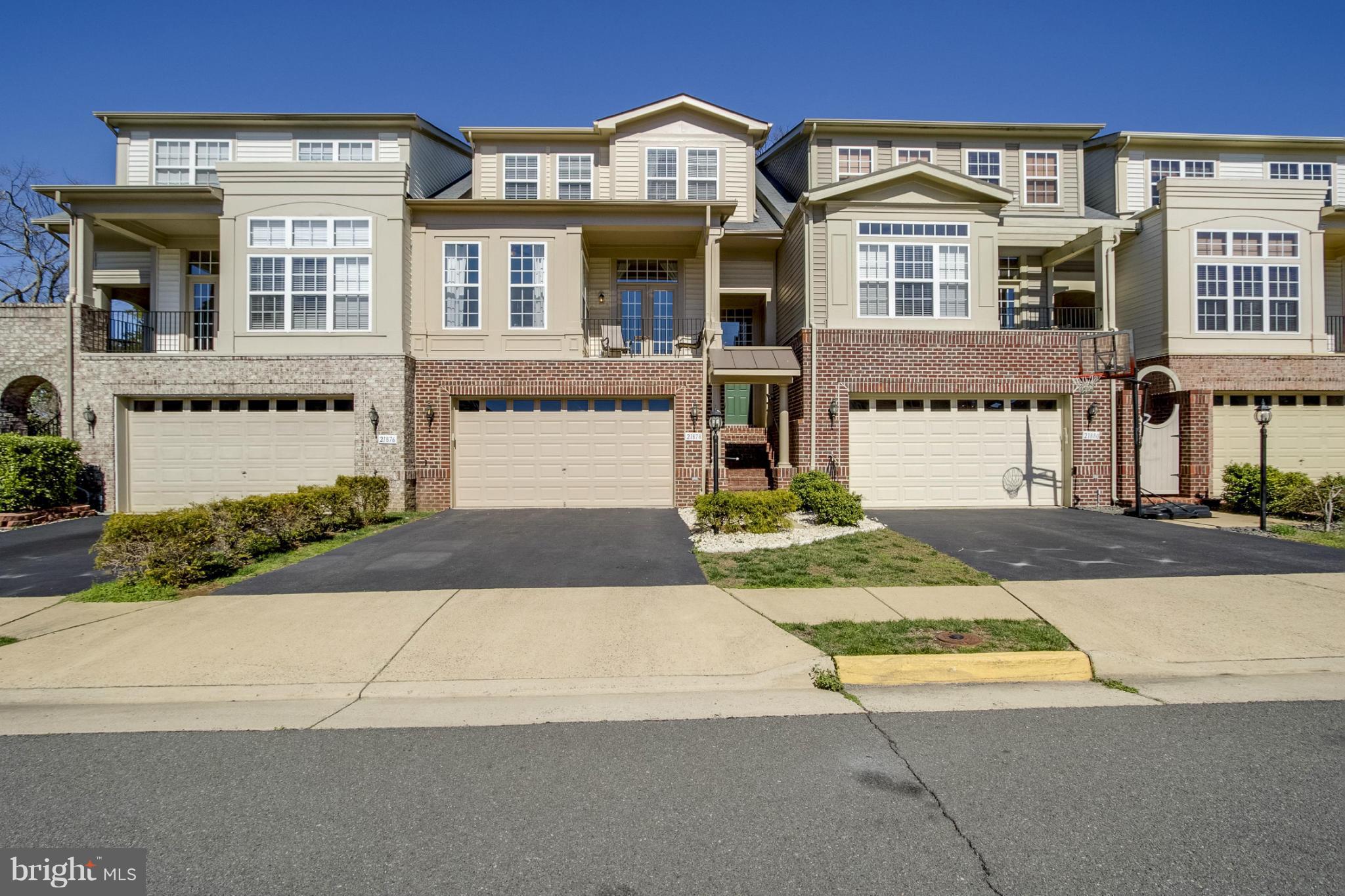 BROADLANDS SOUTH - Residential