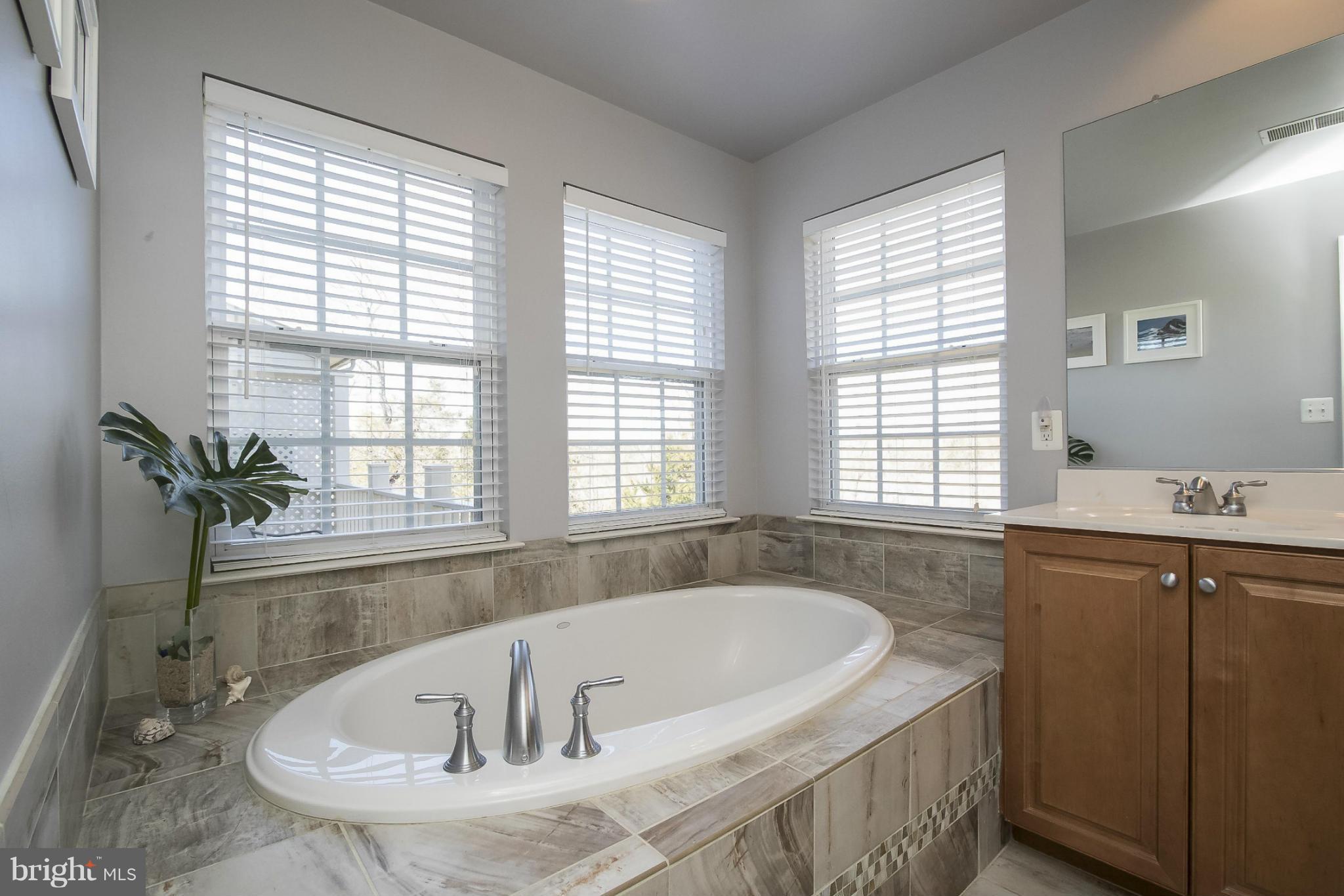 BROADLANDS SOUTH - Residential