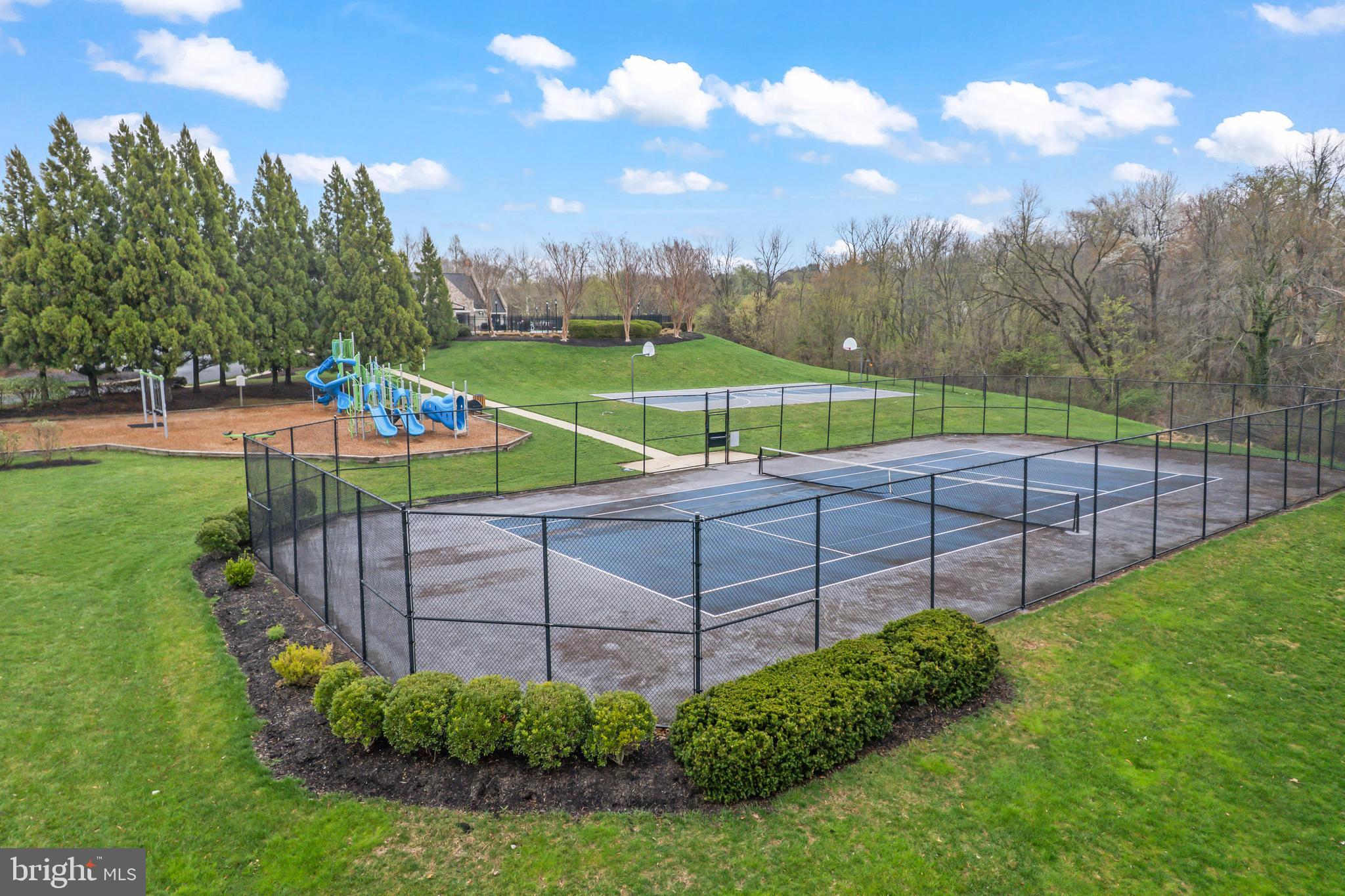 VILLAGES OF URBANA - Residential