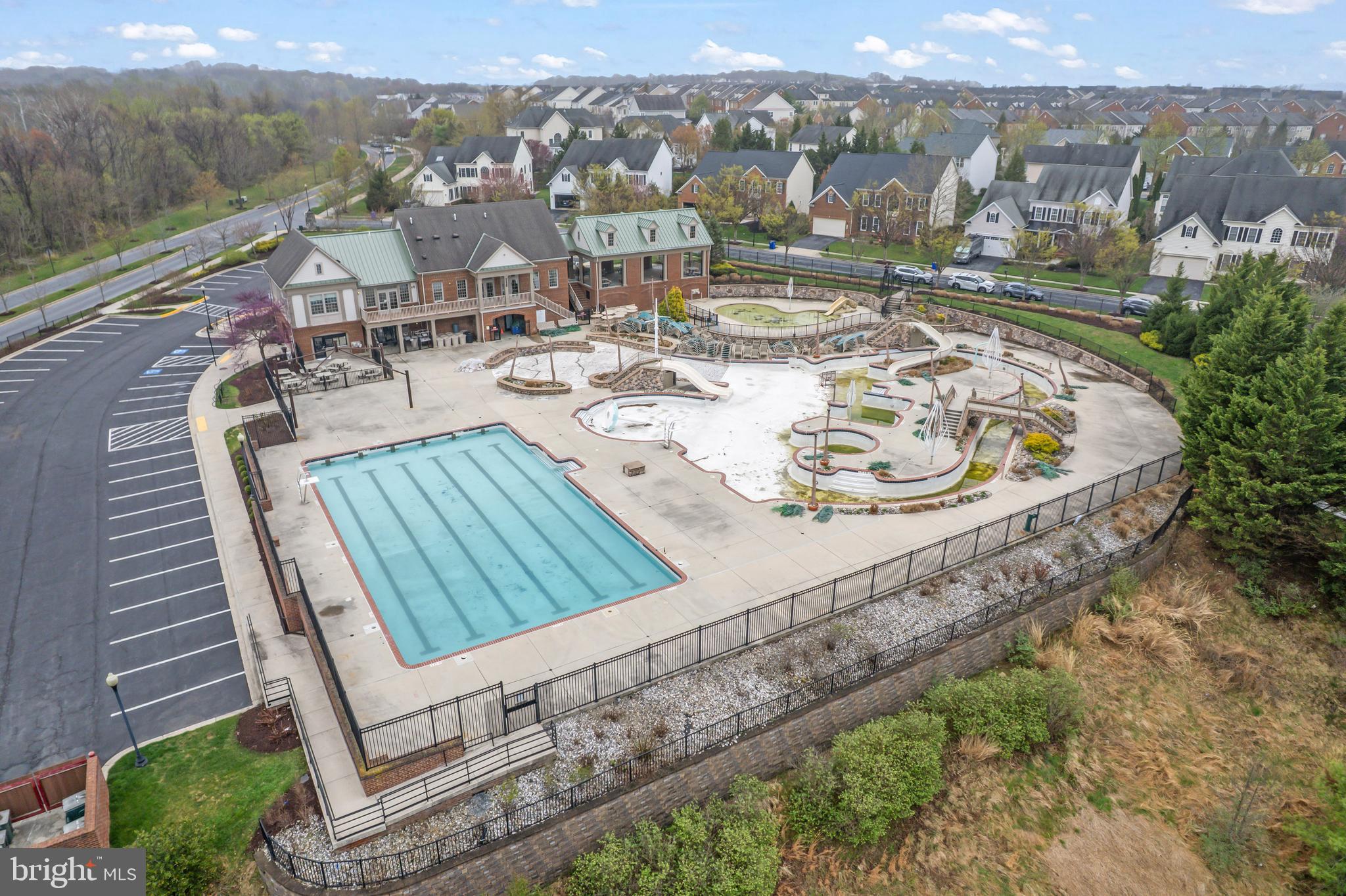 VILLAGES OF URBANA - Residential