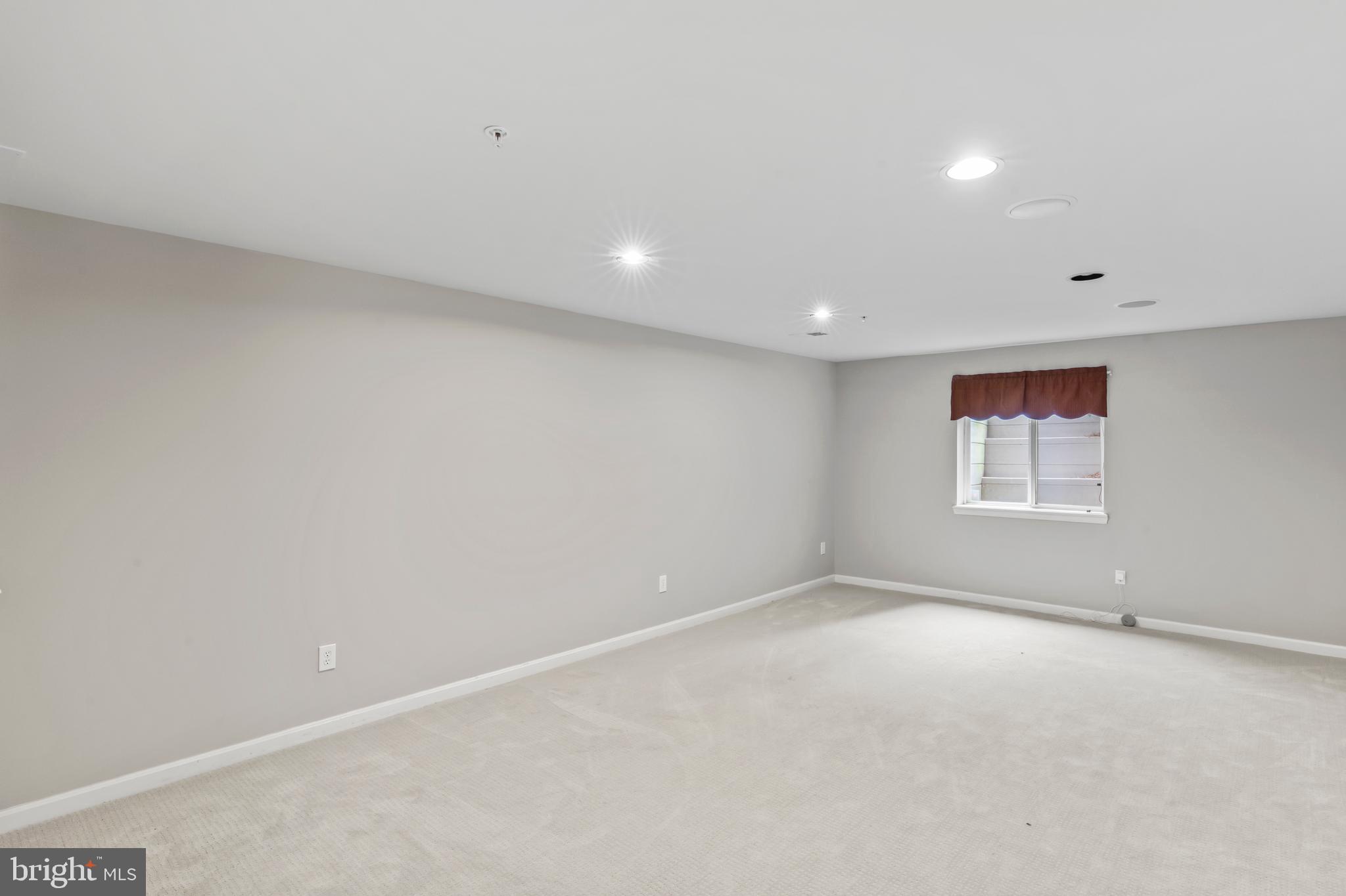 VILLAGES OF URBANA - Residential