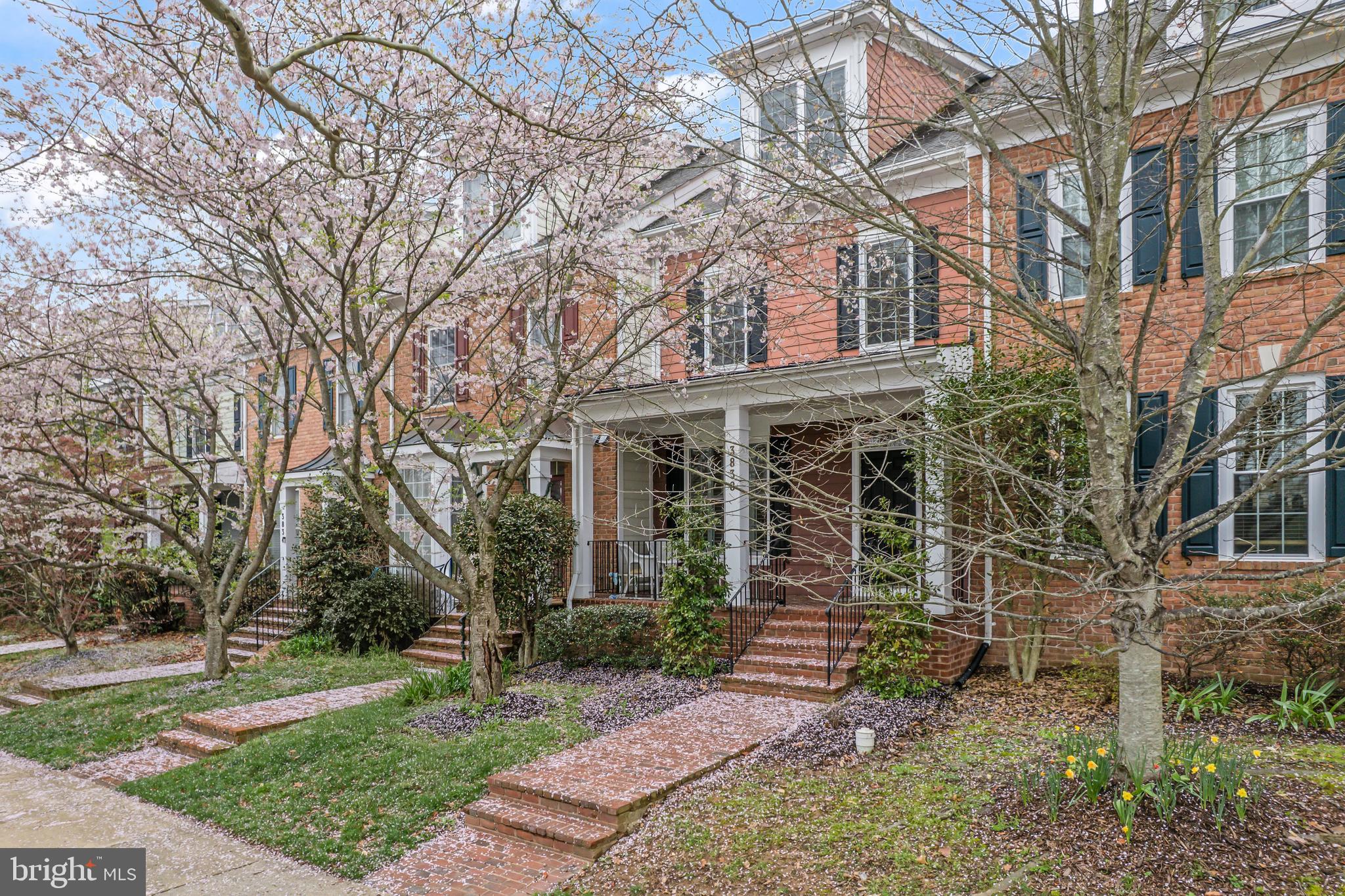 VILLAGES OF URBANA - Residential