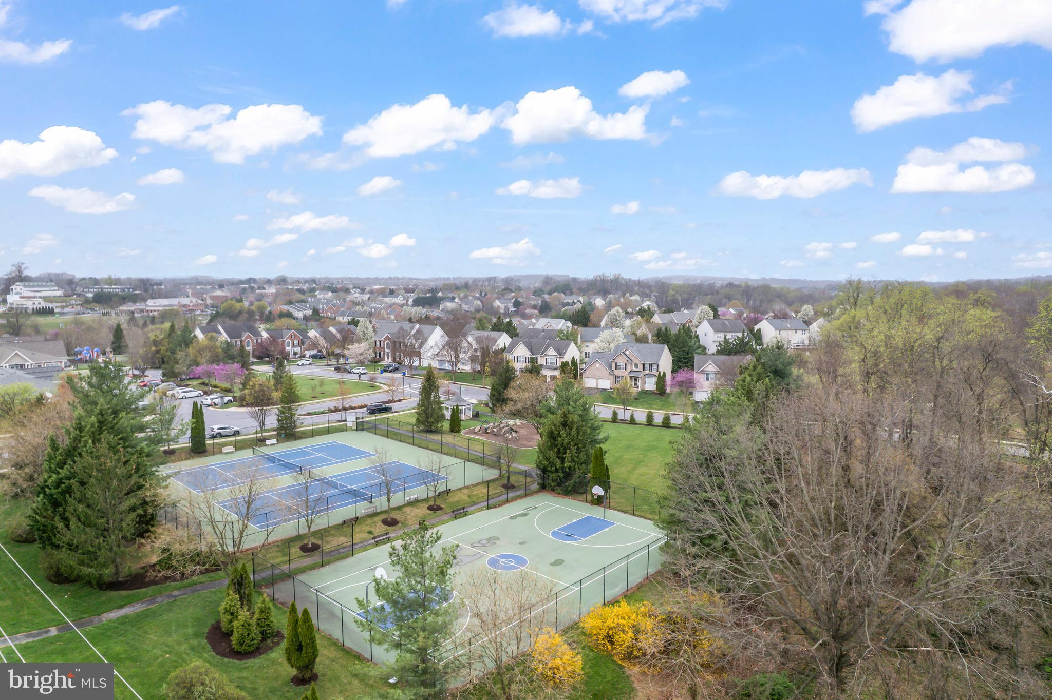 VILLAGES OF URBANA - Residential