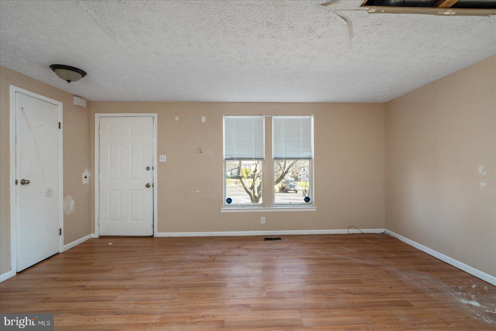 UPTON VILLAGE NORTH - Residential