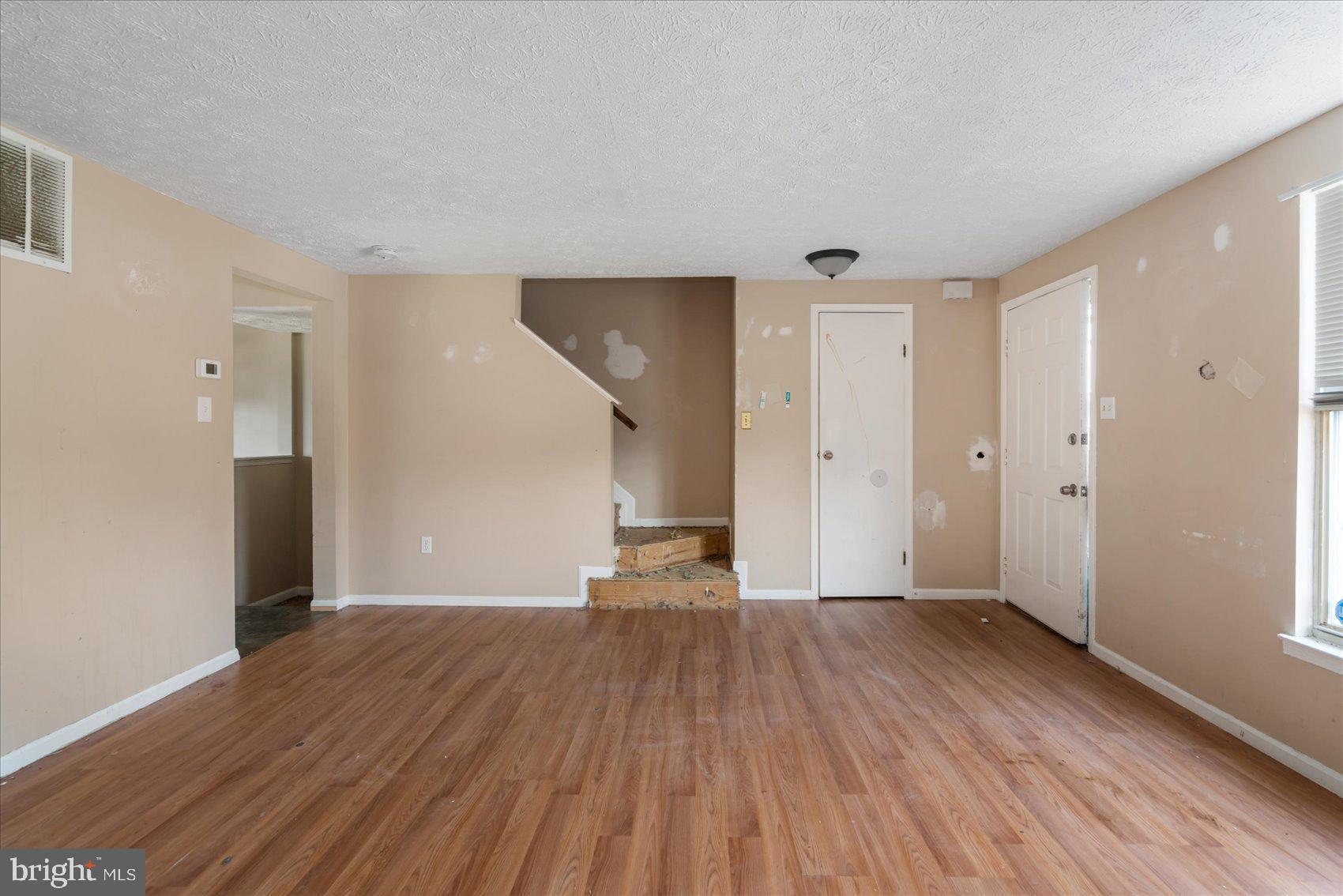 UPTON VILLAGE NORTH - Residential