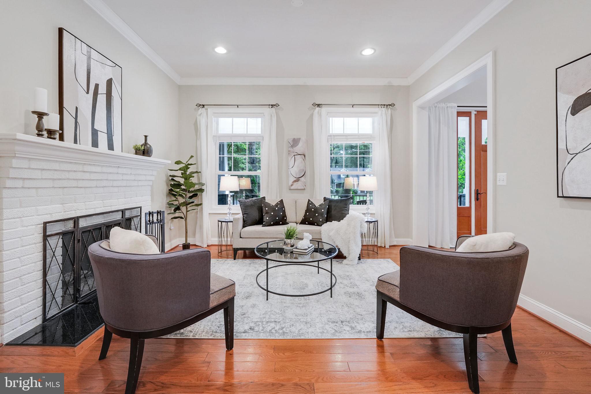 LEE FOREST - Residential