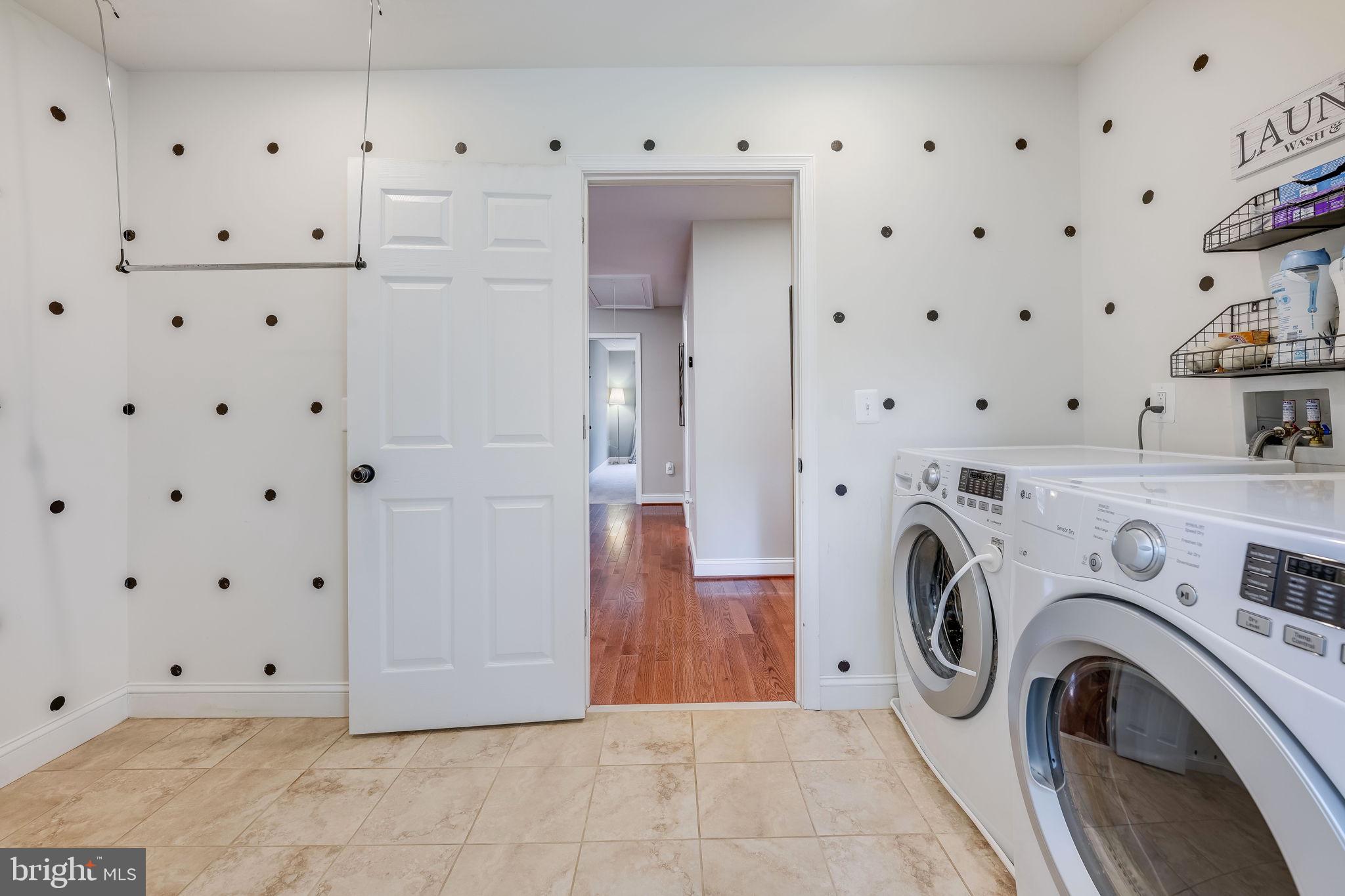 LEE FOREST - Residential