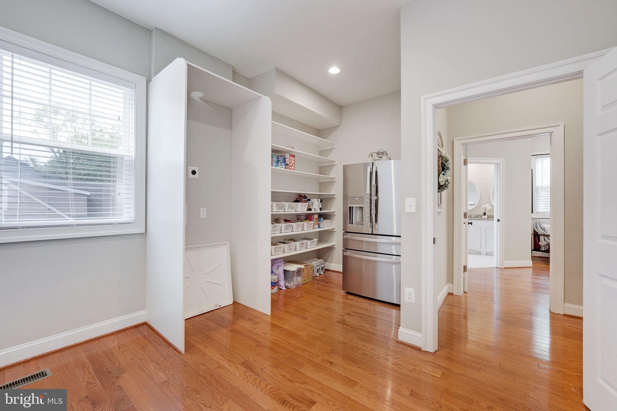 LEE FOREST - Residential