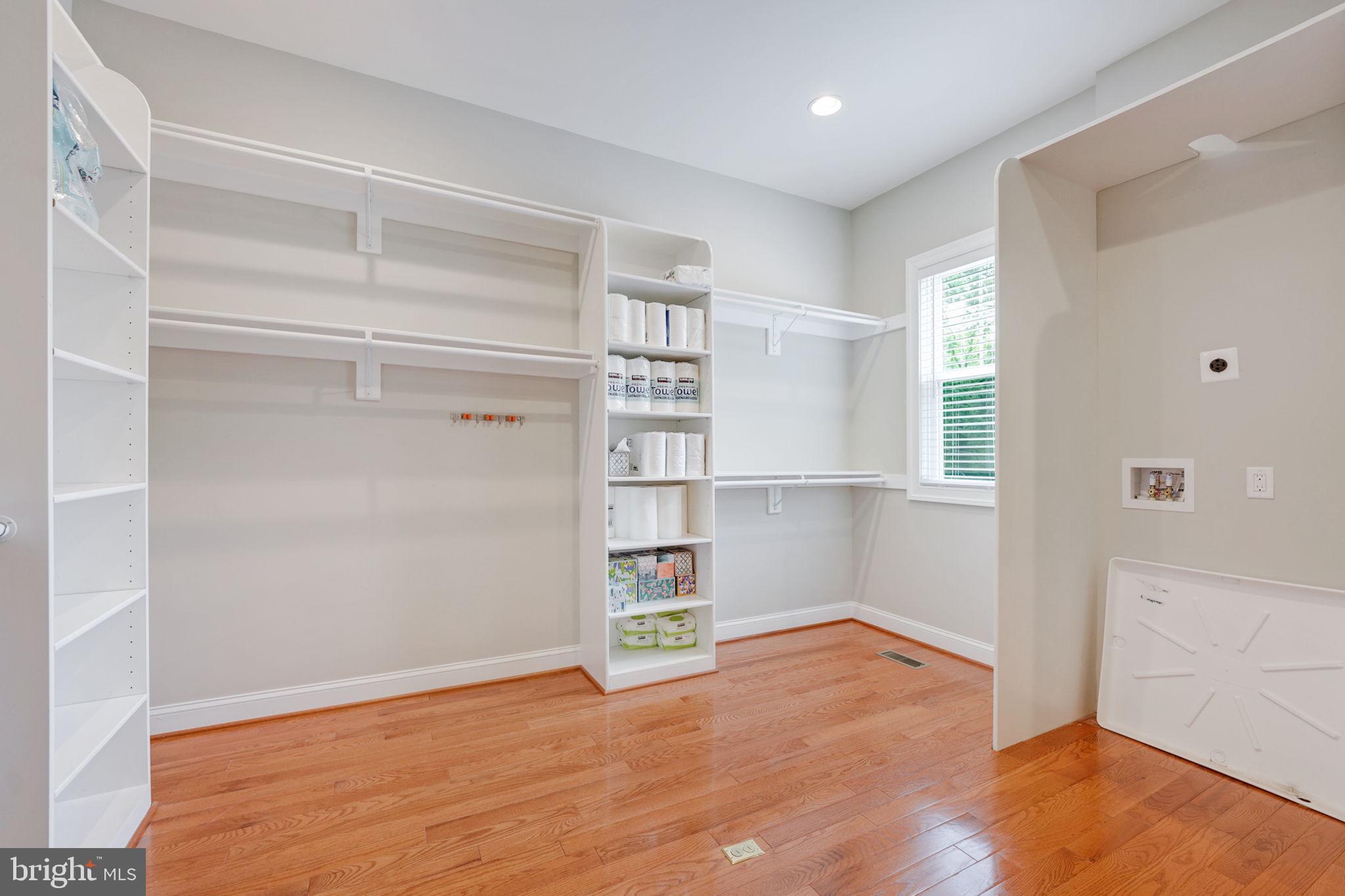 LEE FOREST - Residential