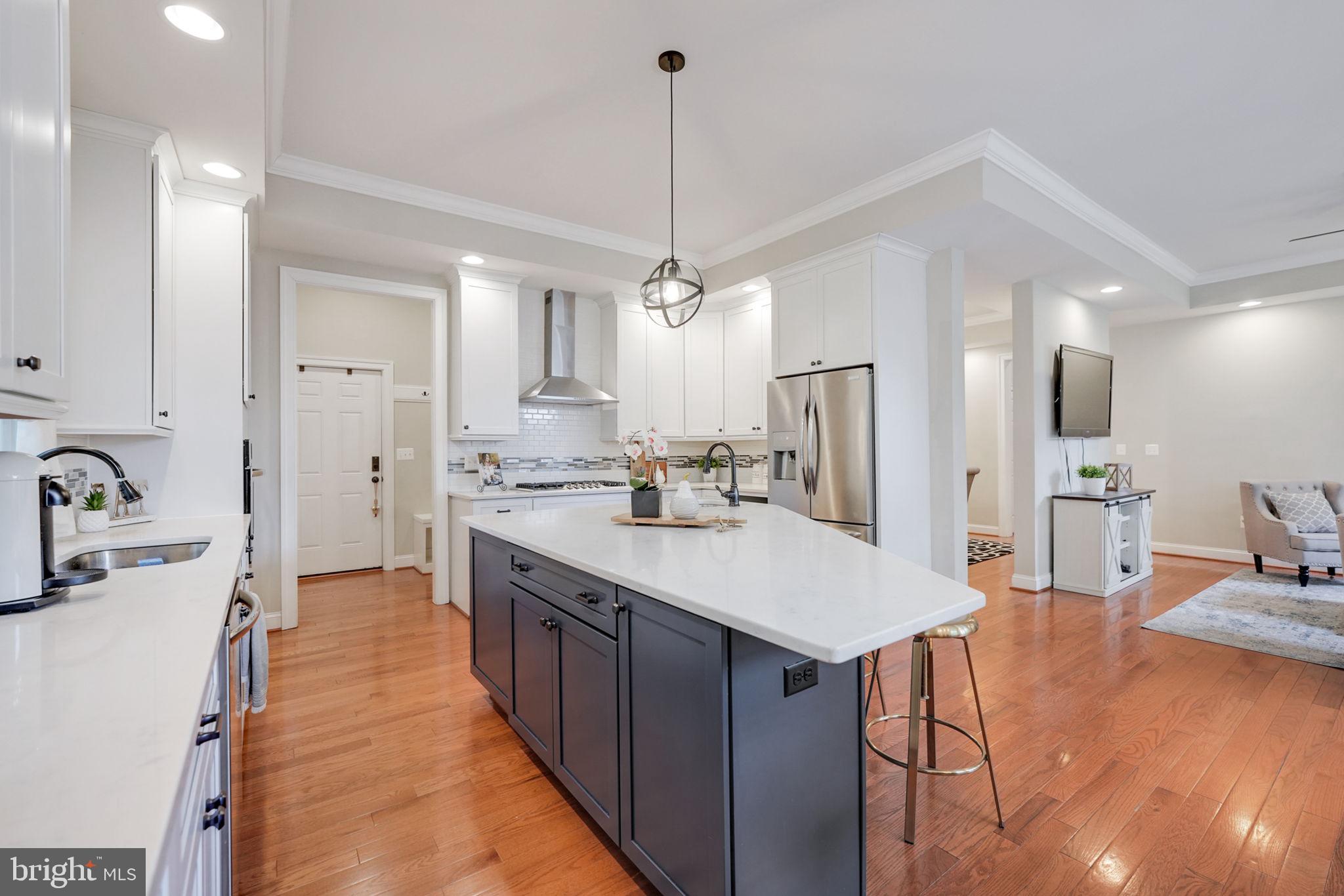 LEE FOREST - Residential