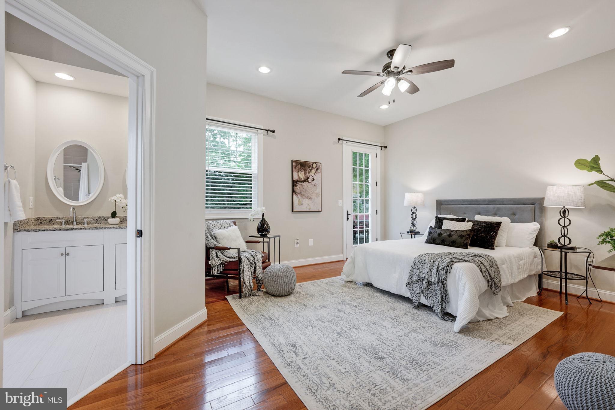 LEE FOREST - Residential