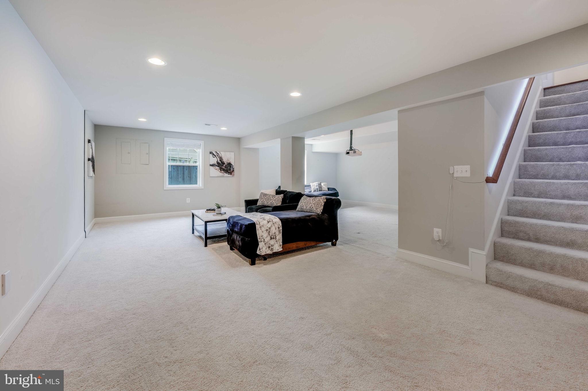 LEE FOREST - Residential