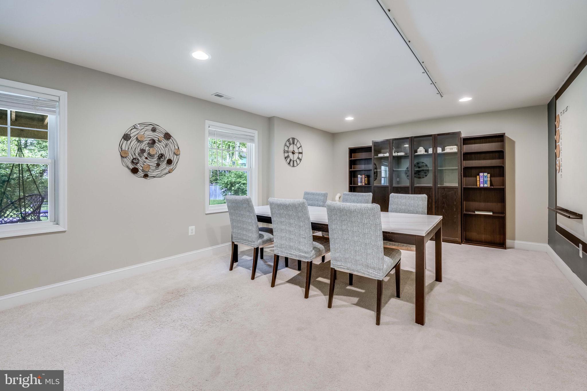 LEE FOREST - Residential