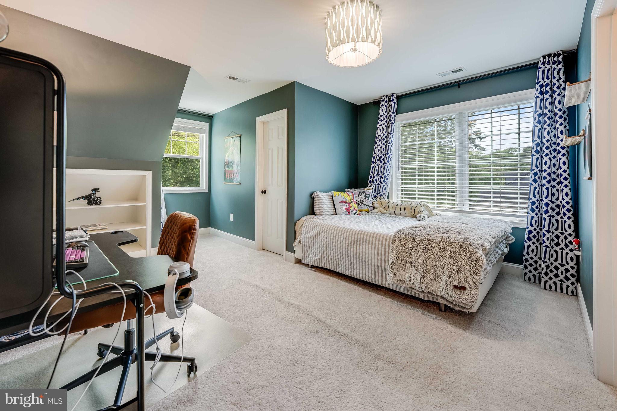 LEE FOREST - Residential