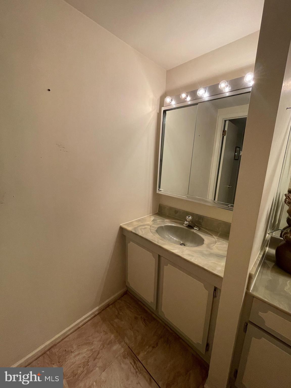 BUSTLETON - Residential