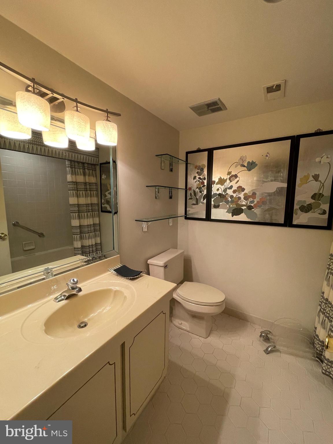 BUSTLETON - Residential