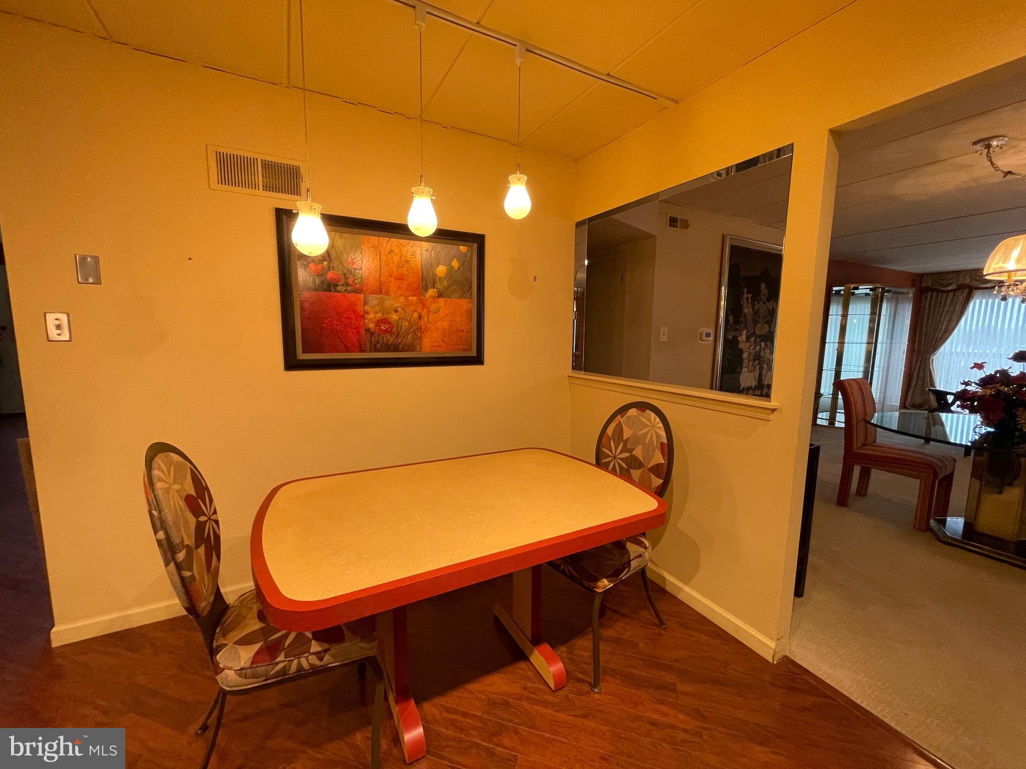 BUSTLETON - Residential