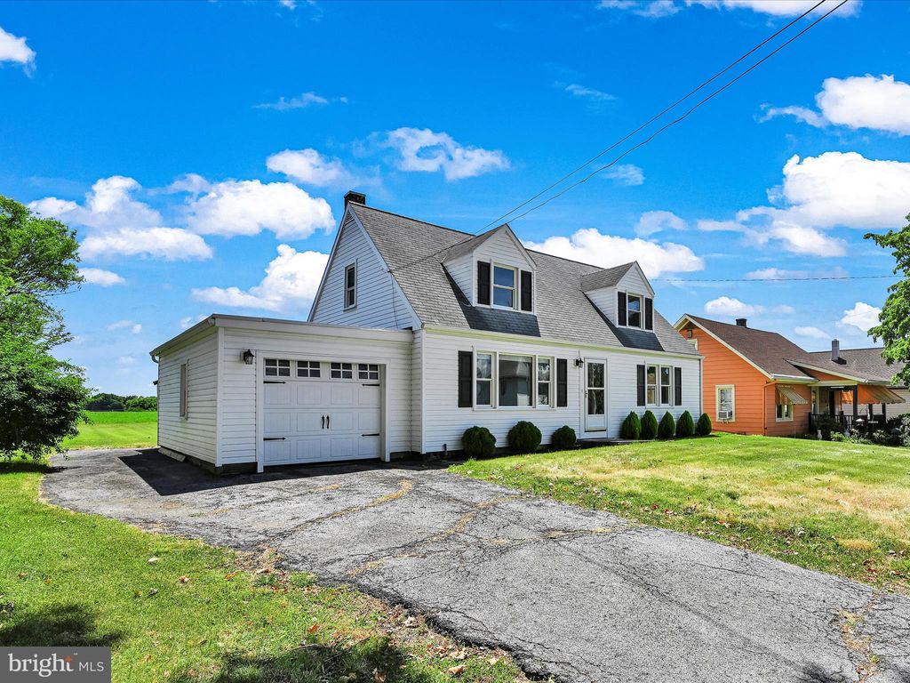 Photo of 143 Elmwood Road, Lancaster, PA 17602 (MLS # PALA2053410)