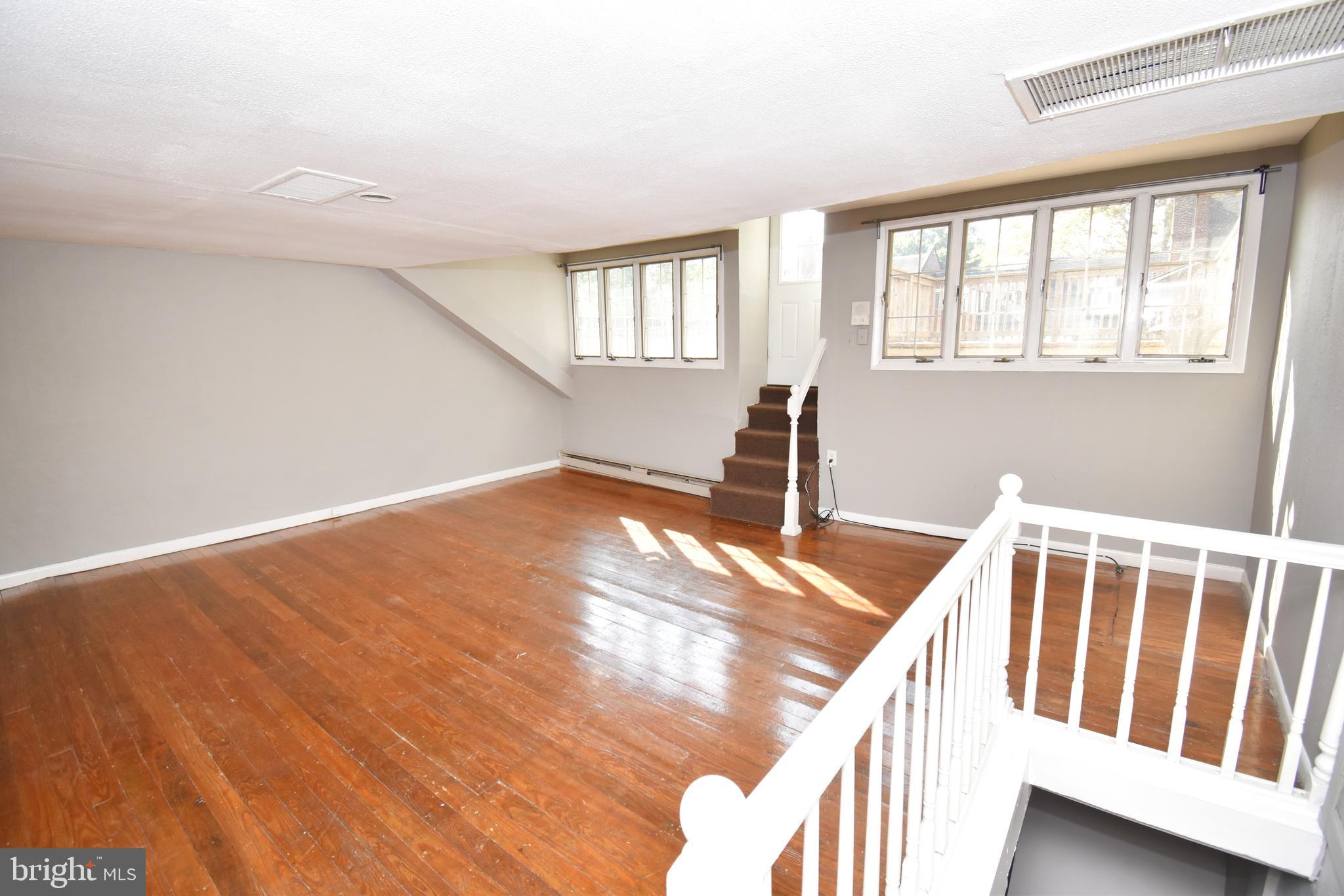 SOCIETY HILL - Residential Lease